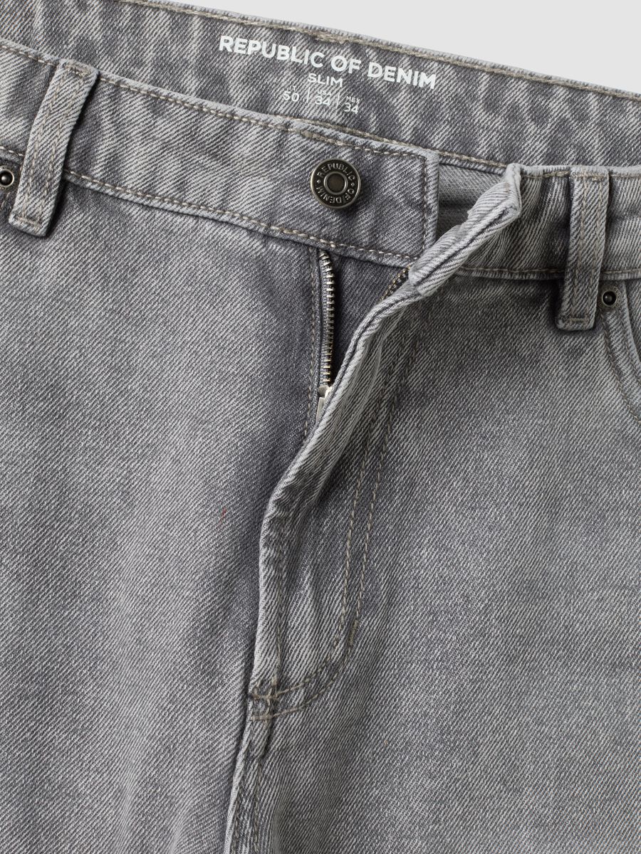 Grey slim-fit jeans in cotton and viscose blend_1