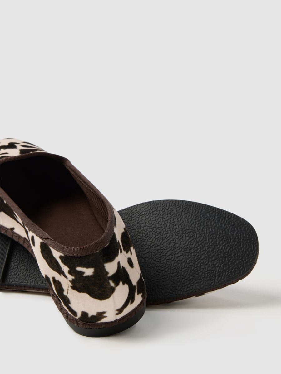 Friulian shoes with animal print_2