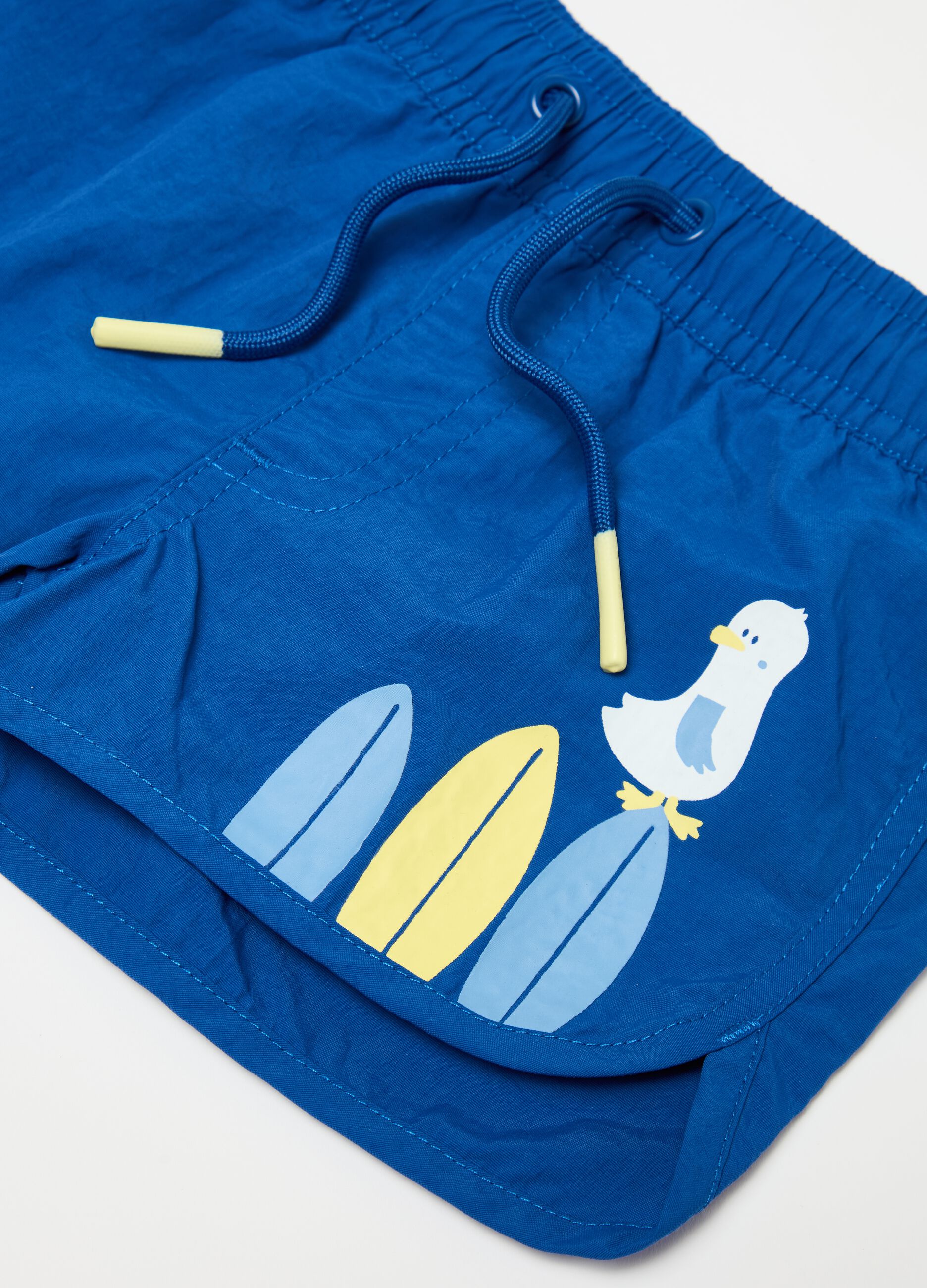 Swimming trunks with drawstring and seagull print