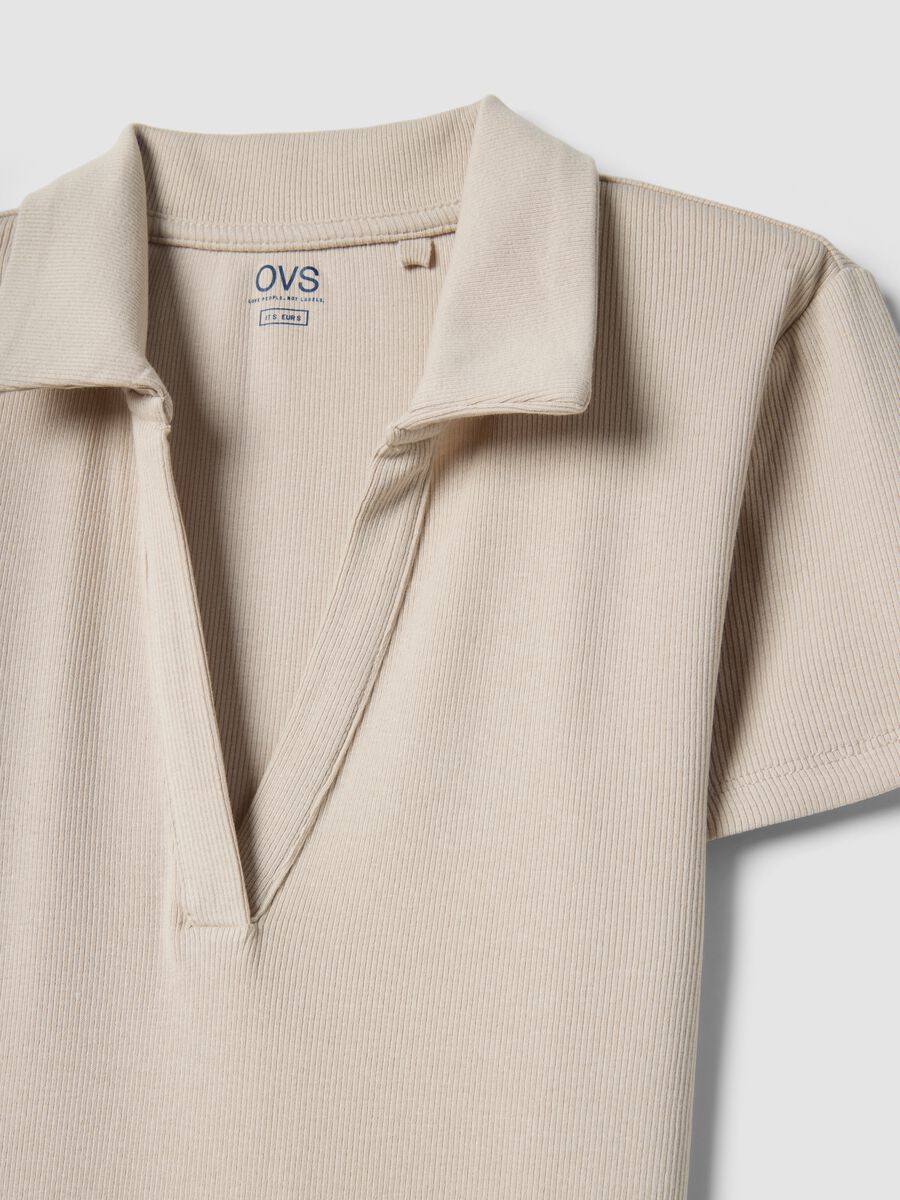 Polo in cotone elasticizzato beige regular fit deep V_5