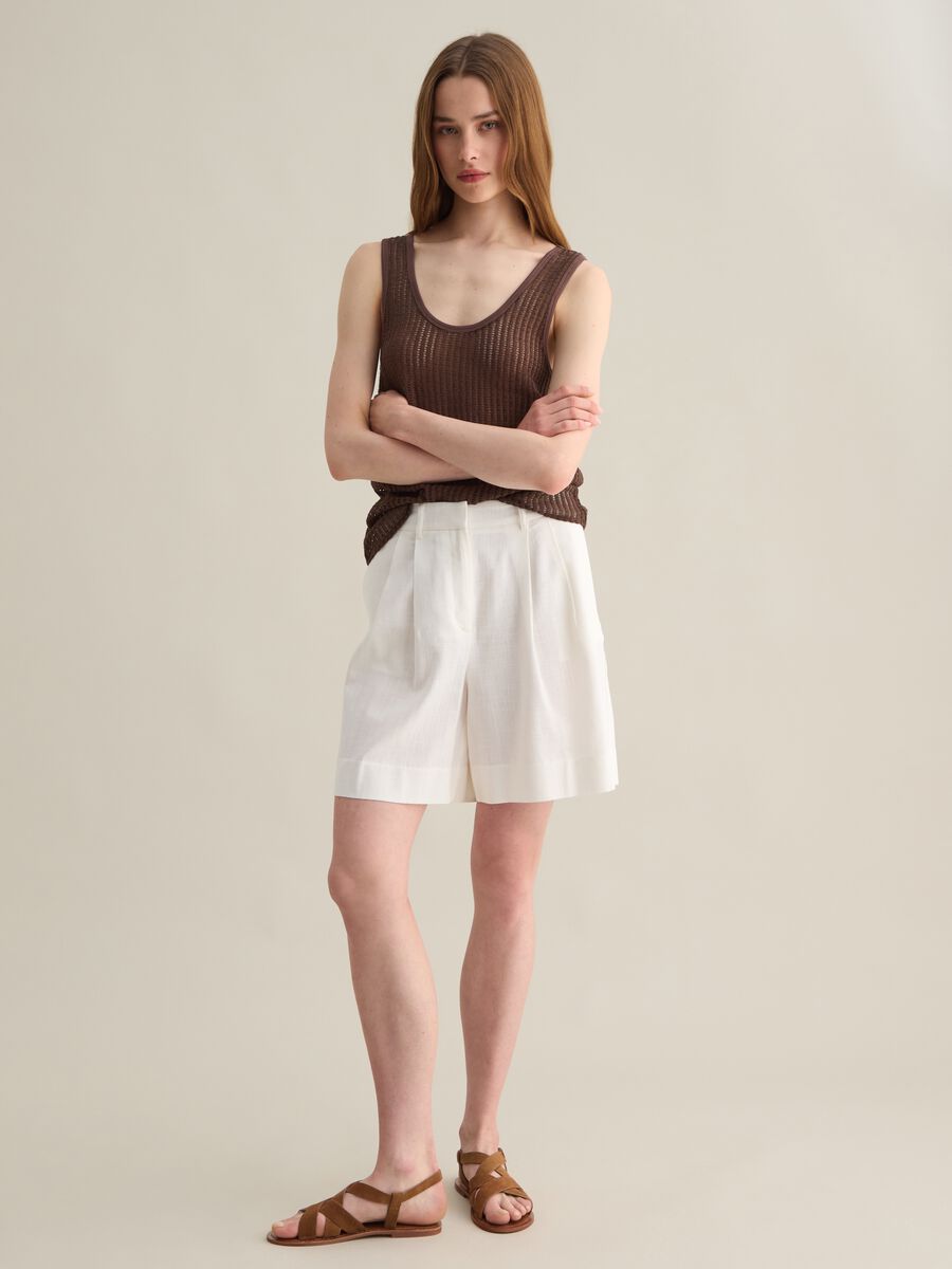 Brown Mesh Vest Lead_1