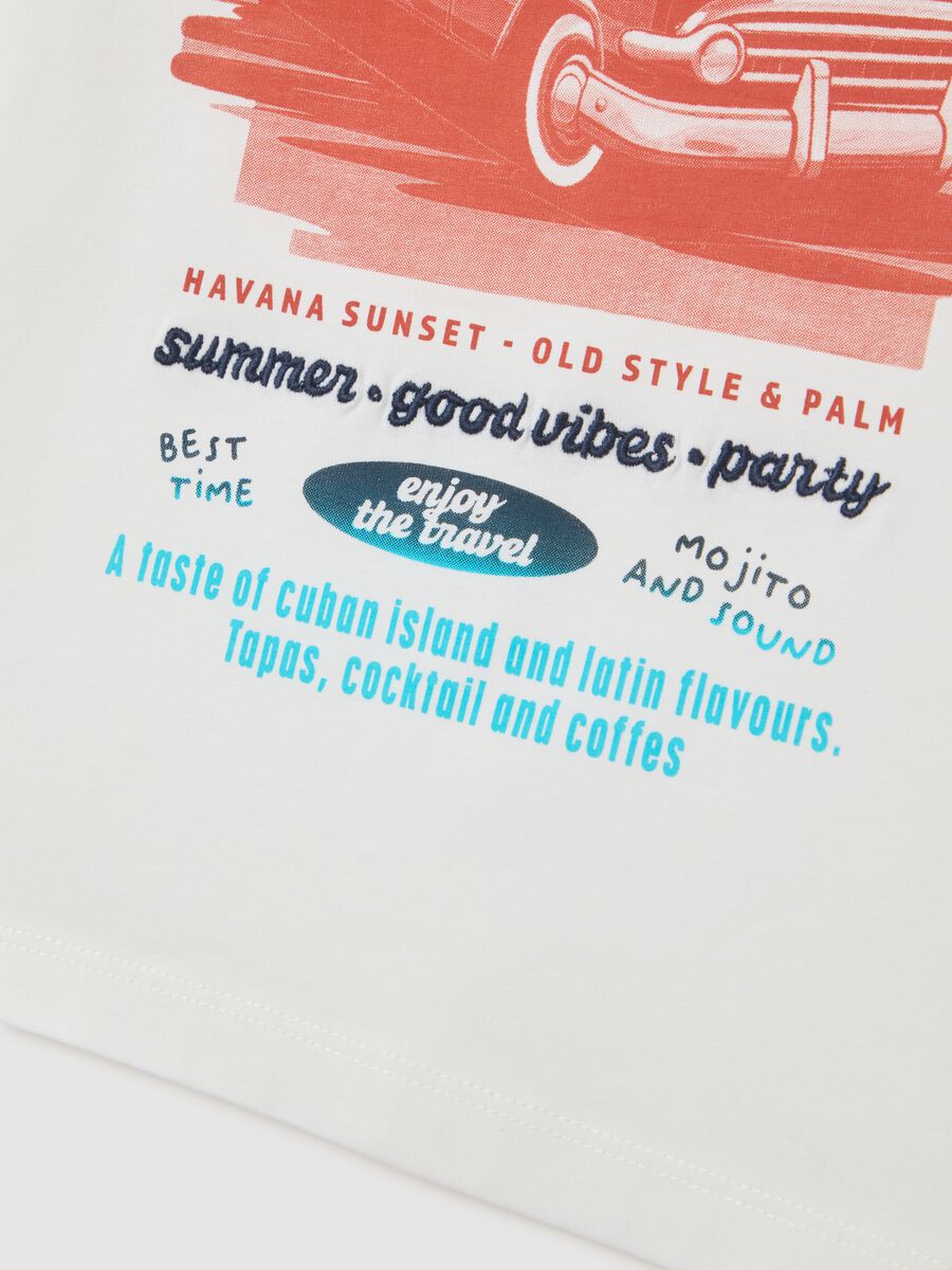 White T-shirt with Tropicana print_3