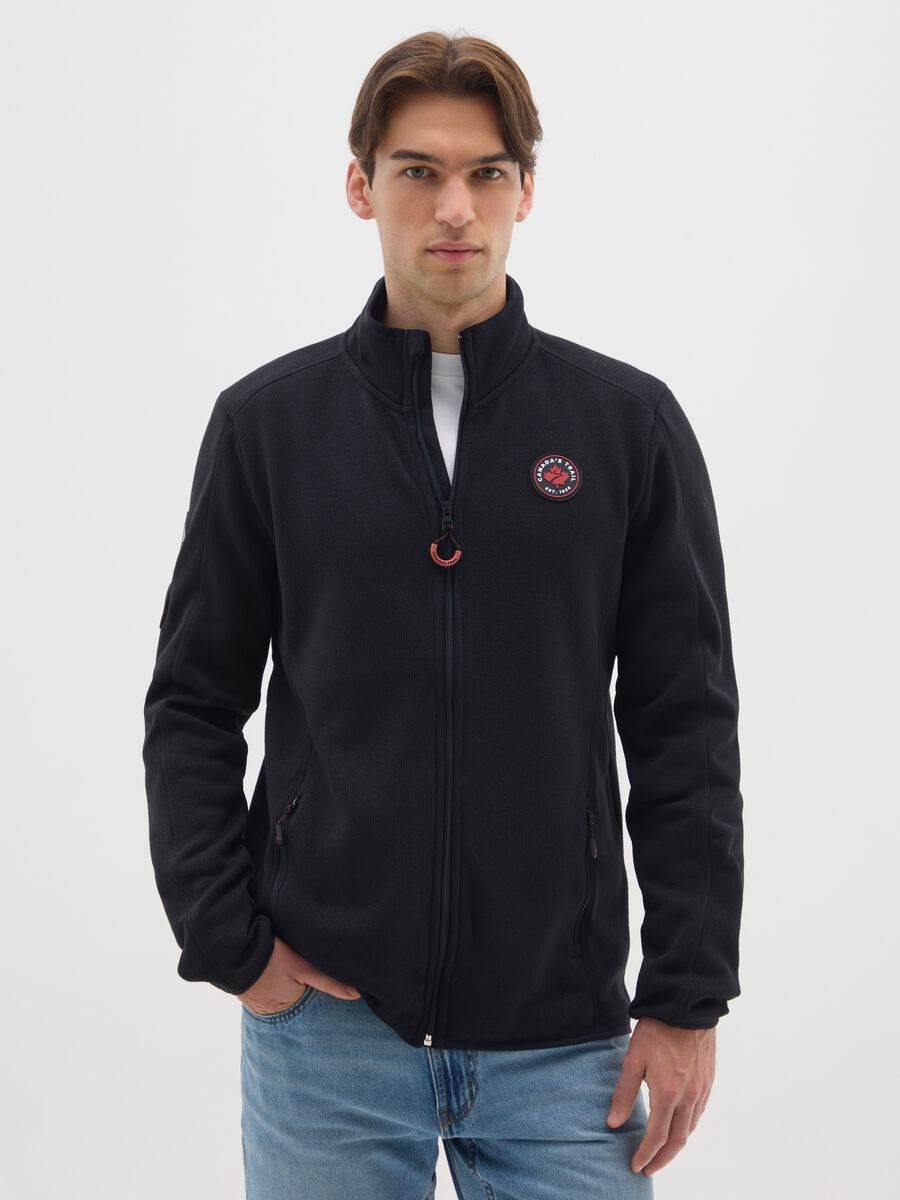 Heavy black jacket with zip and Canada Trail logo_0