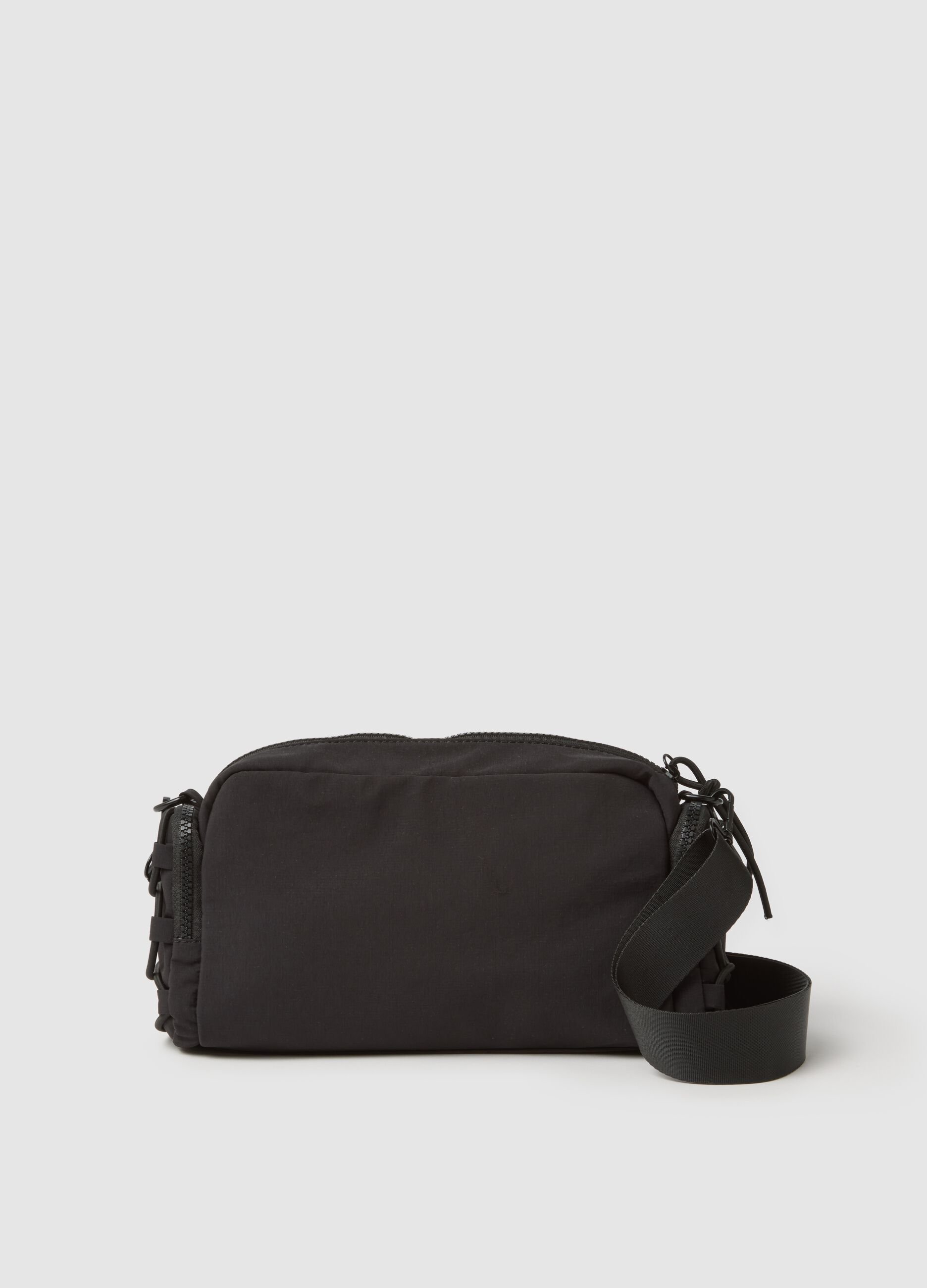 Black shoulder bag