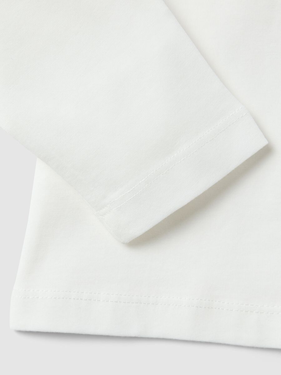 Boys&rsquo; white pure cotton T-shirt with car print, regular fit_2