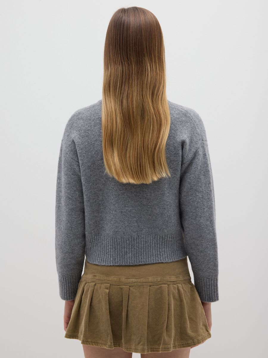 Cardigan grigio regular fit con bottoni_2