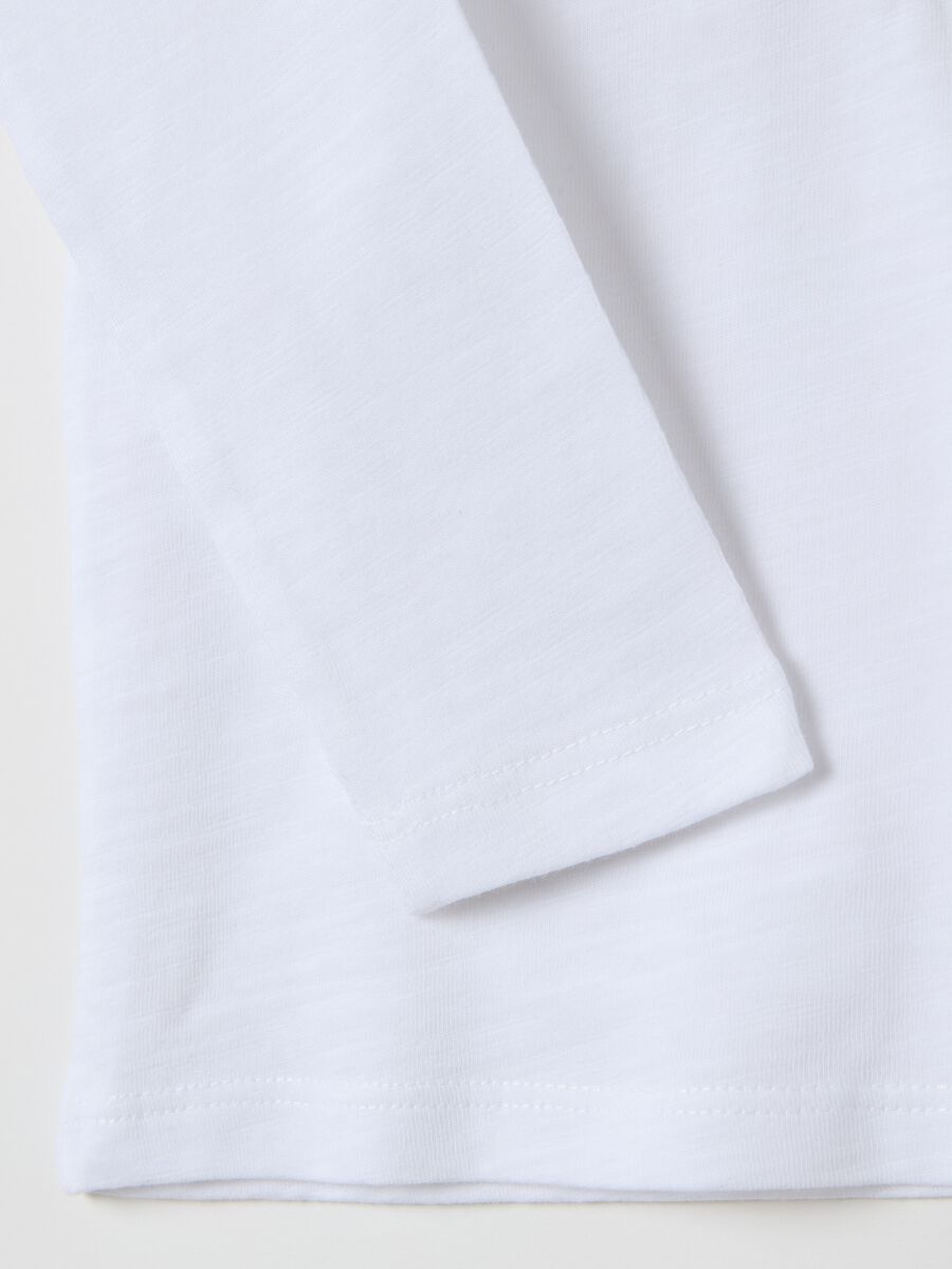 Cotton T-shirt with pocket and long sleeves_3