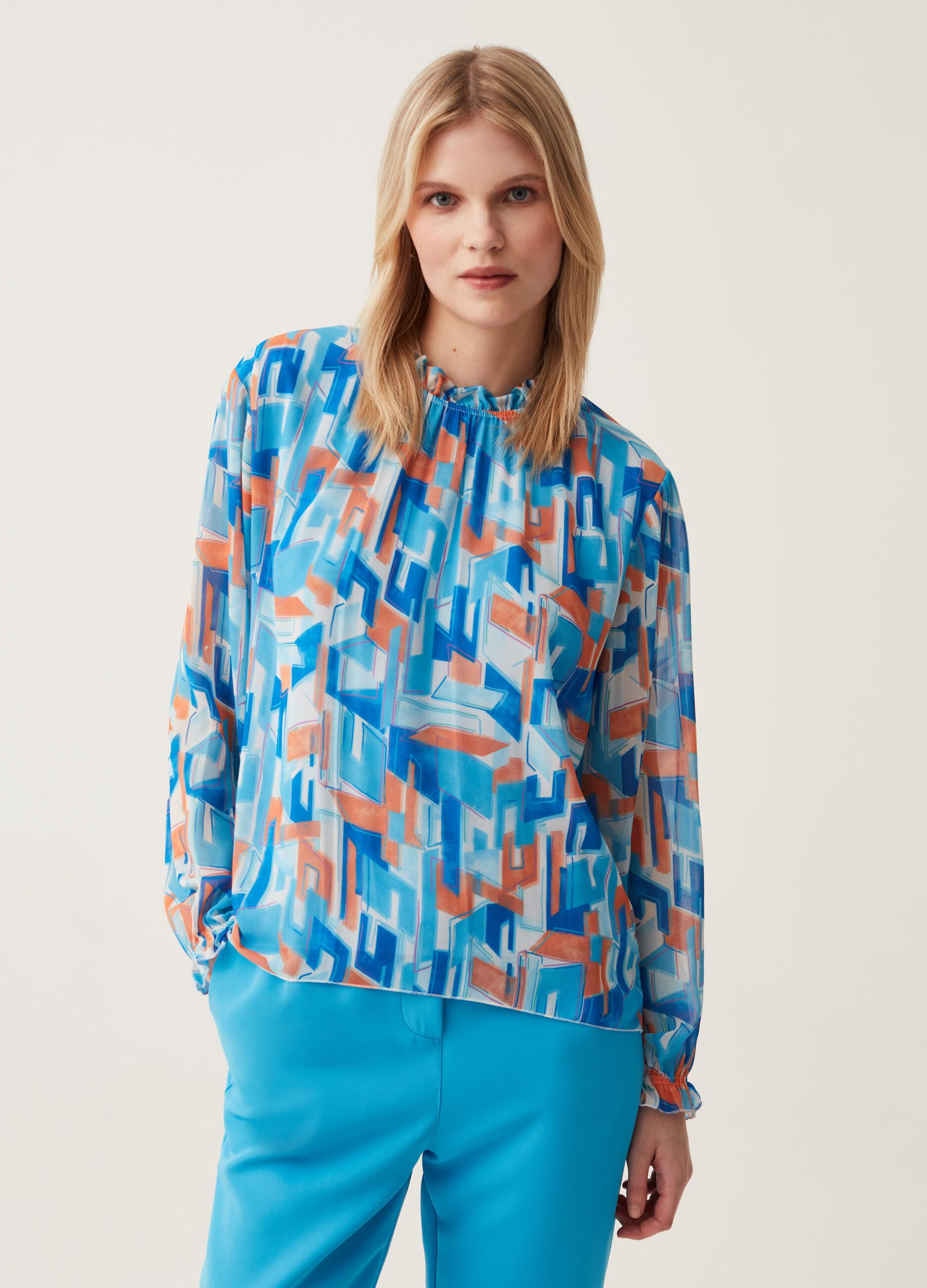 Blusa a maniche lunghe fantasia astratta Hybrid_1