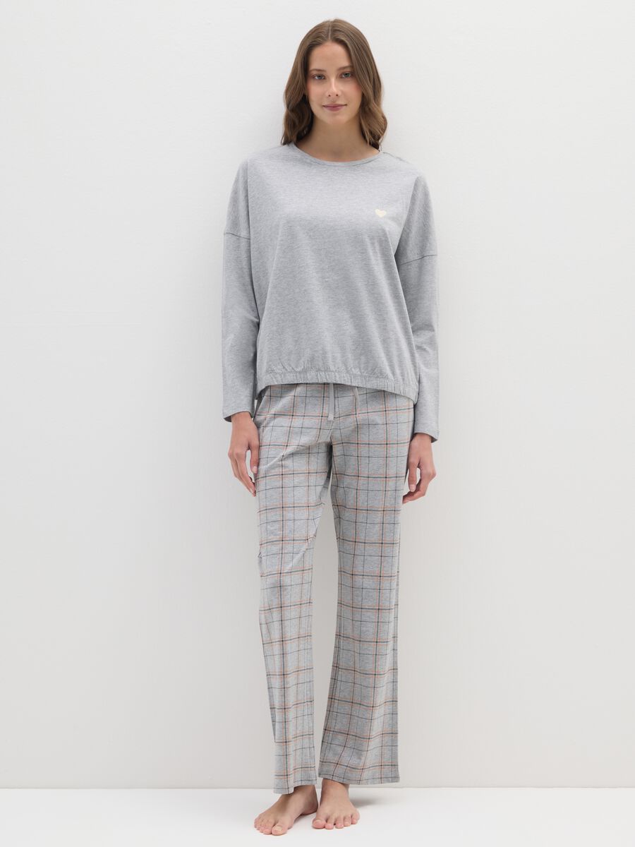 Grey Pyjamas with Heart Details_0