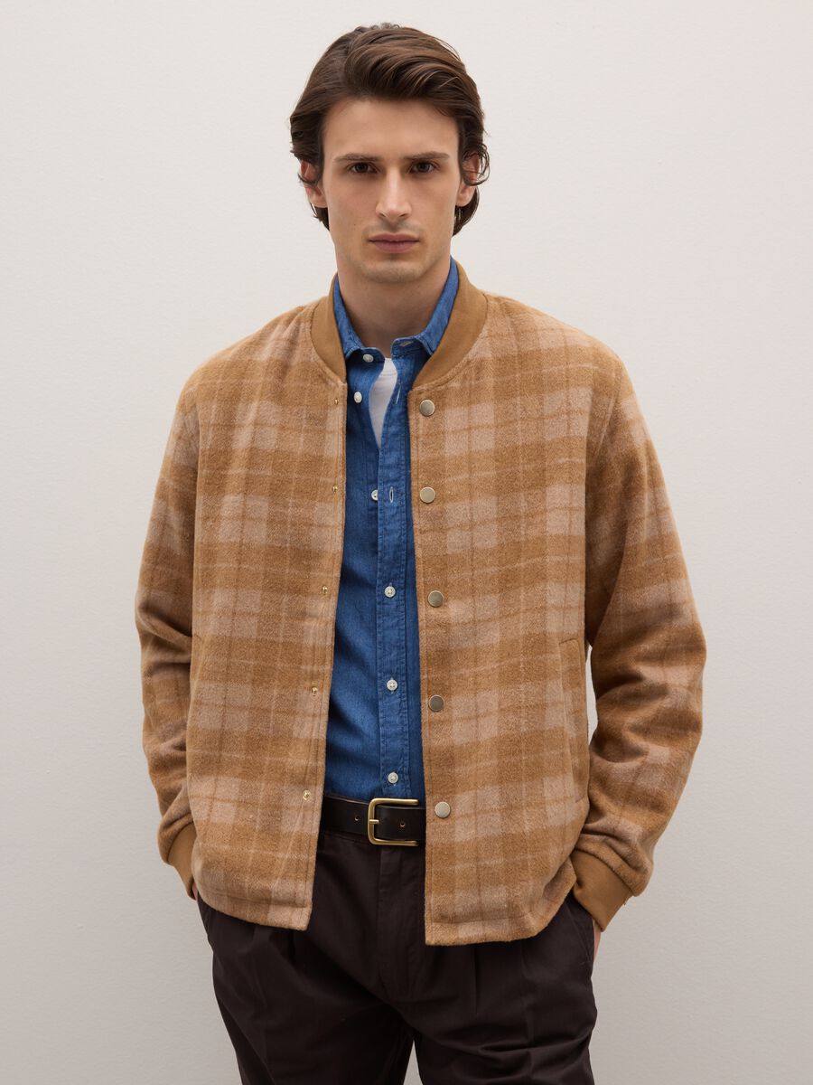 Giubbotto bomber a quadri marrone regular fit_1
