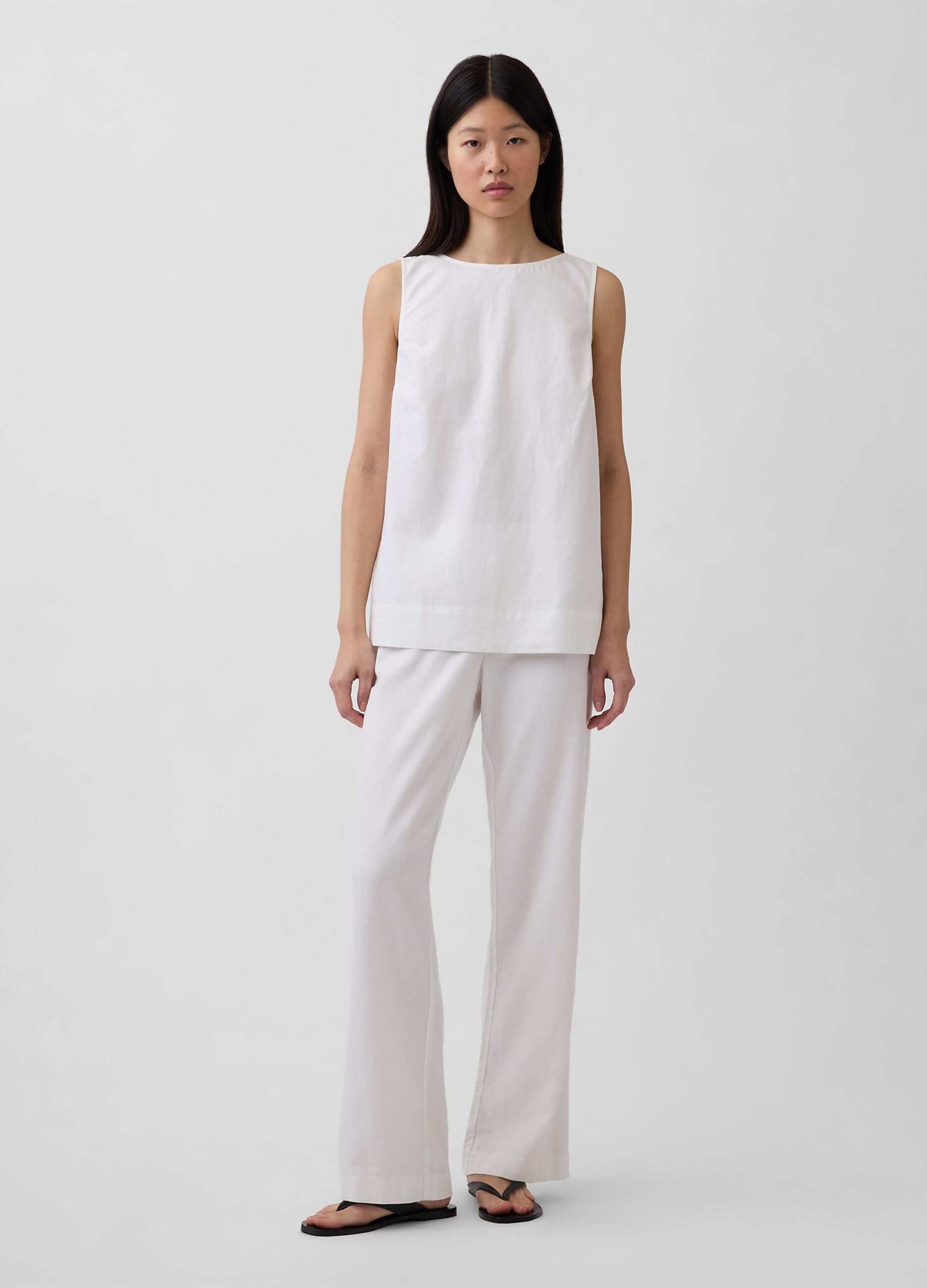 Wide-leg linen-blend trousers