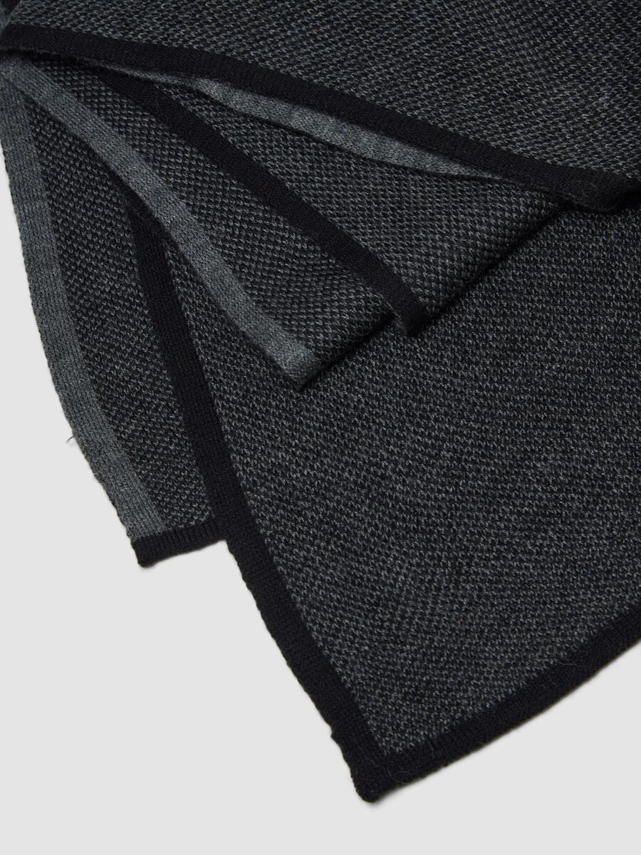 Grey and black knitted wool-blend scarf_2