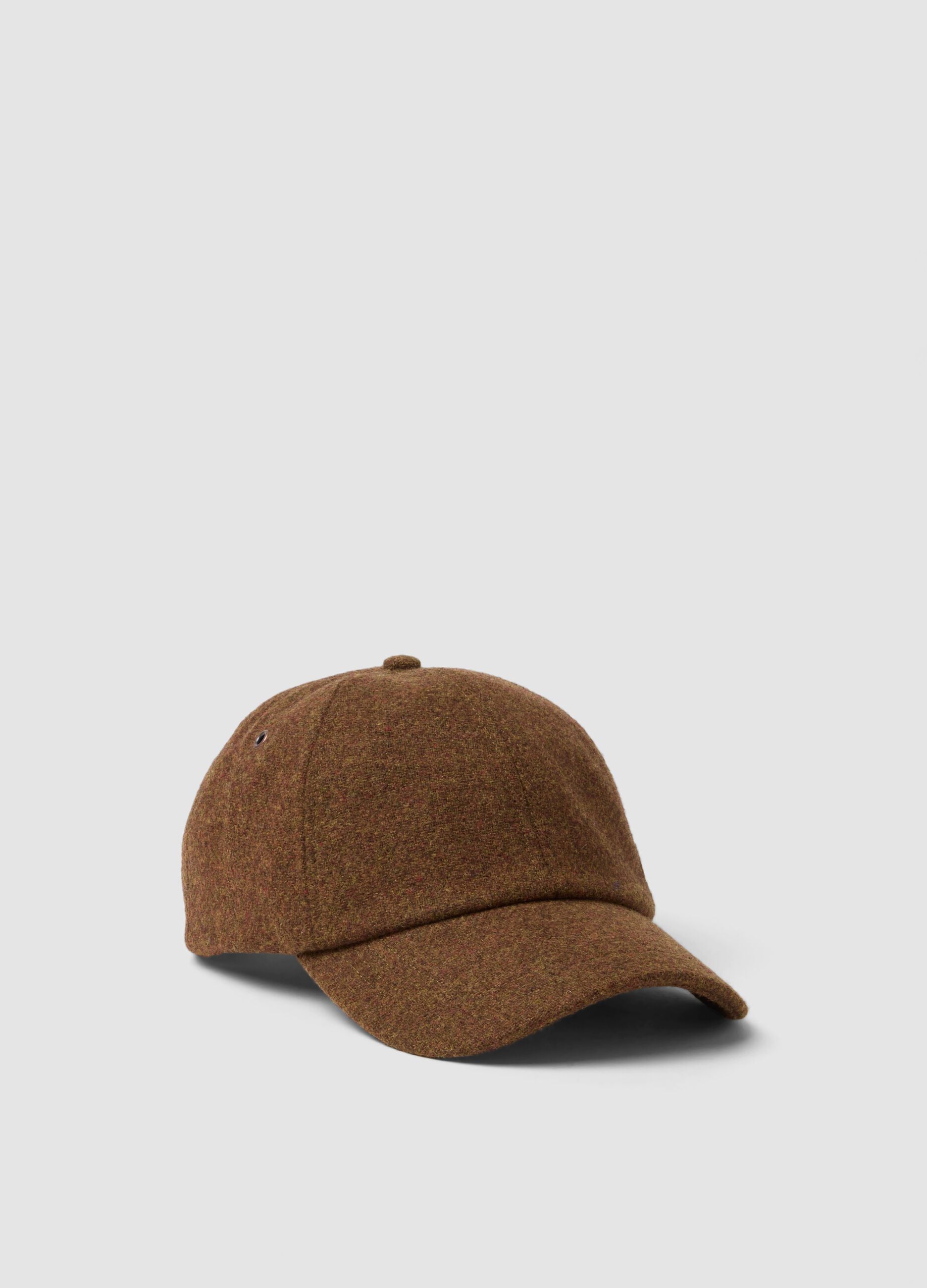 Brown wool and viscose blend cap