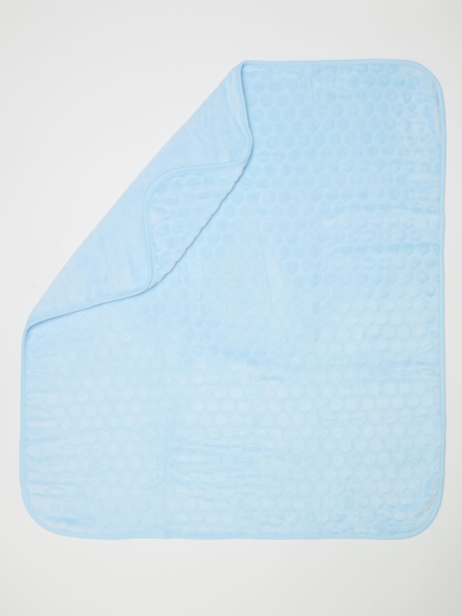 Velour blanket with polka dot pattern_2