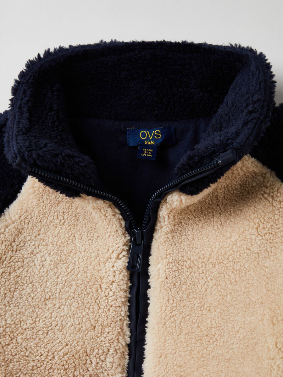 Full-zip in sherpa color block_2