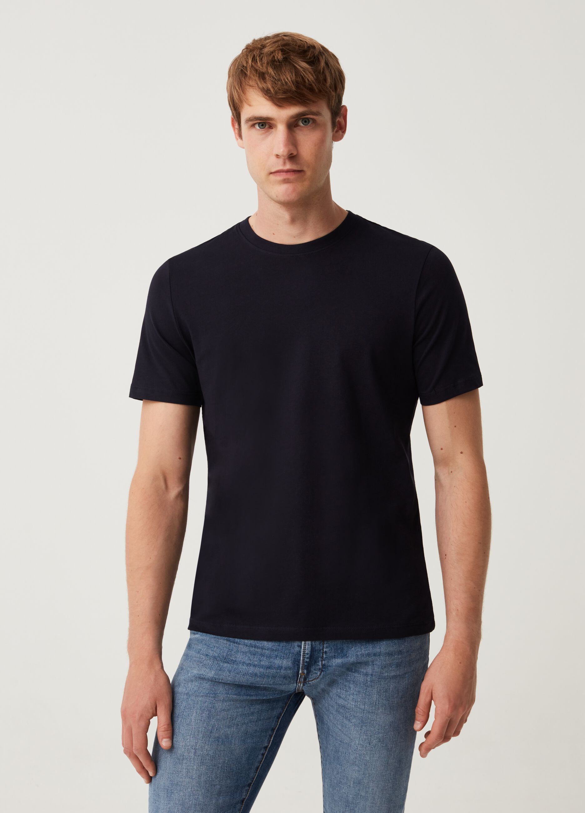 T-shirt girocollo in cotone_0