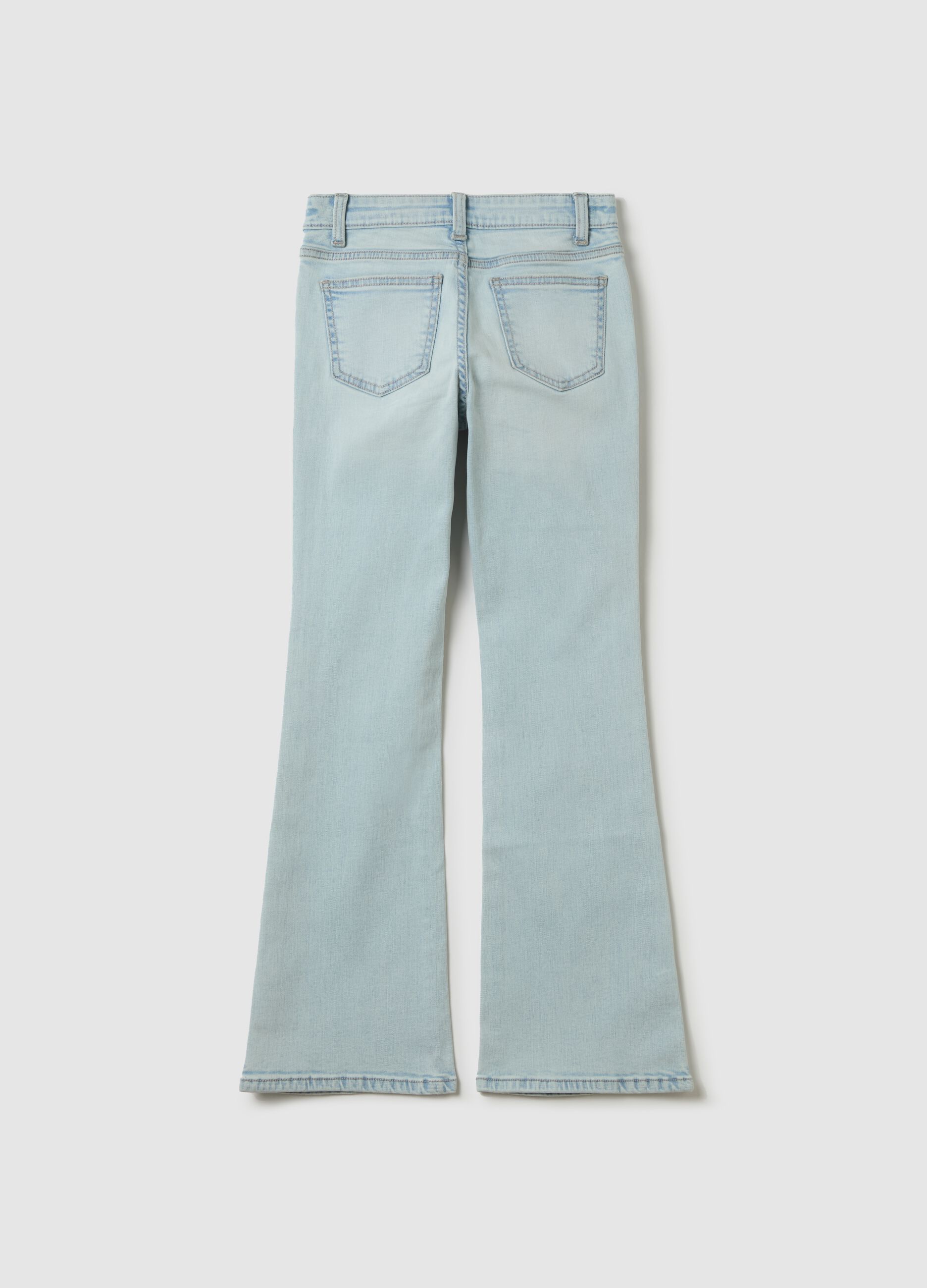 Jeans flare fit con scoloriture