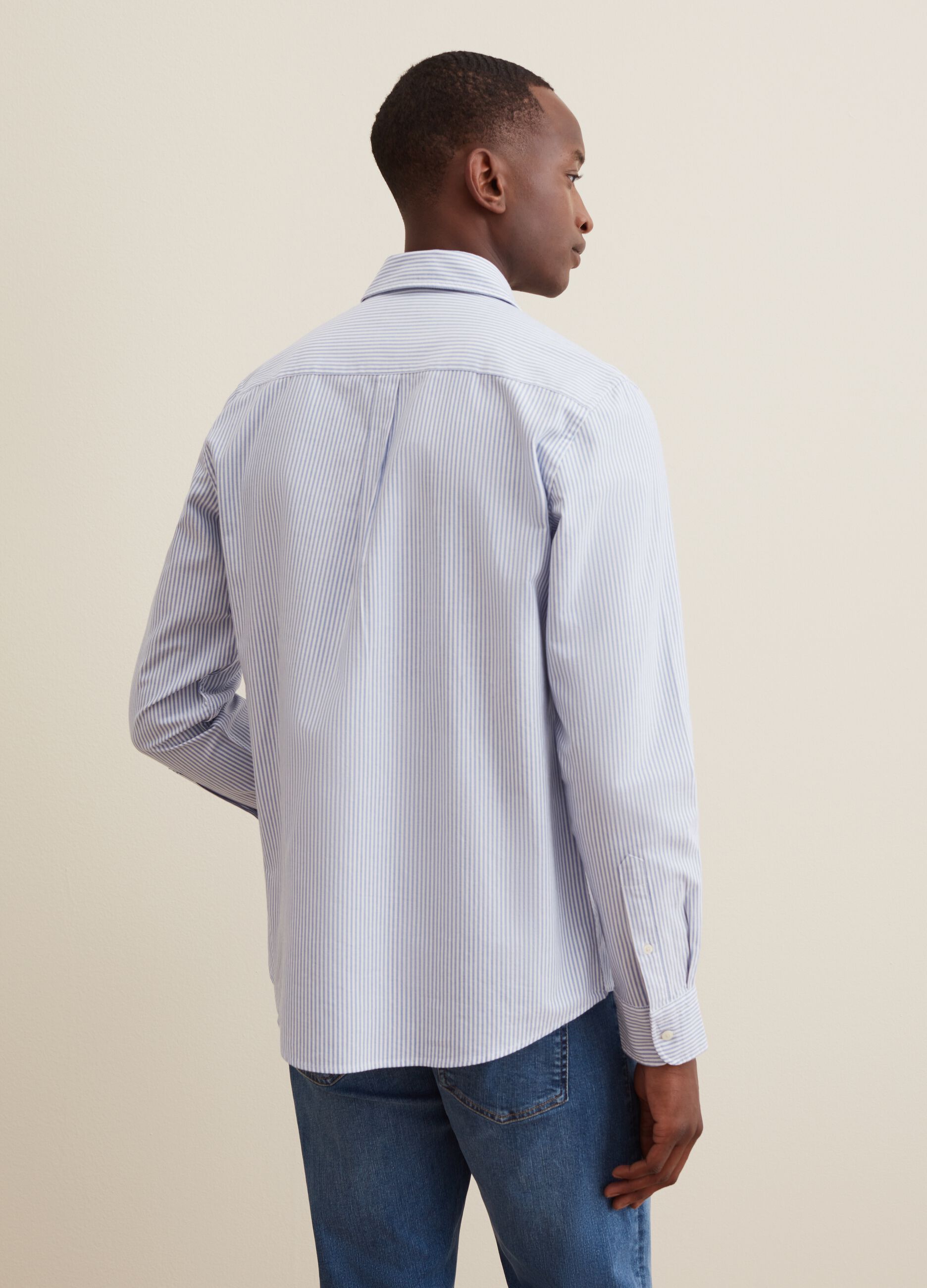 Camicia in cotone oxford a righe sottili_2