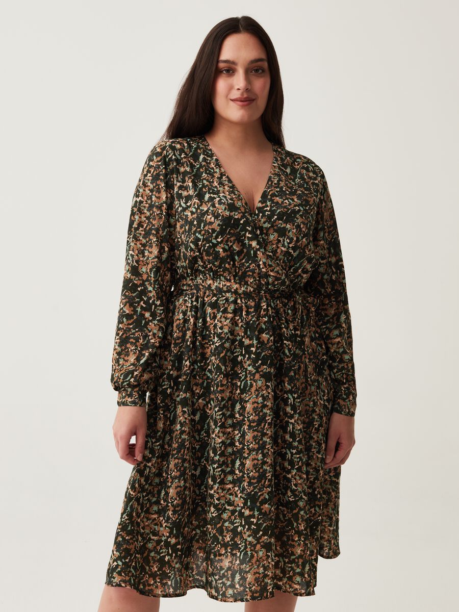 Abito corto camouflage con cintura Curvy_0