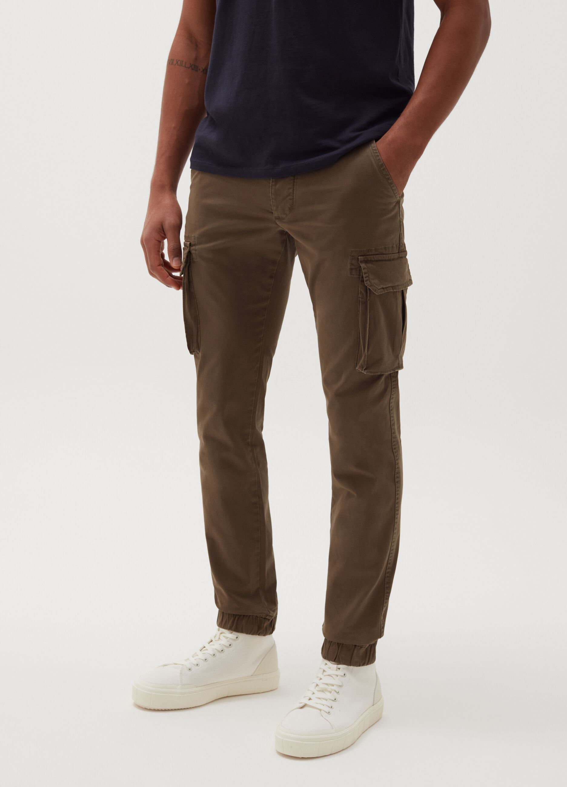 Cargo-cut chinos with elastic ankles