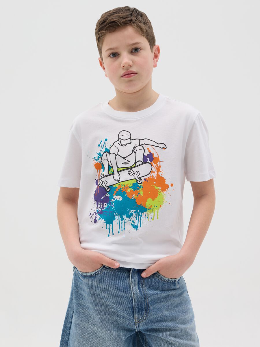 Cotton T-shirt with skater boy print_0
