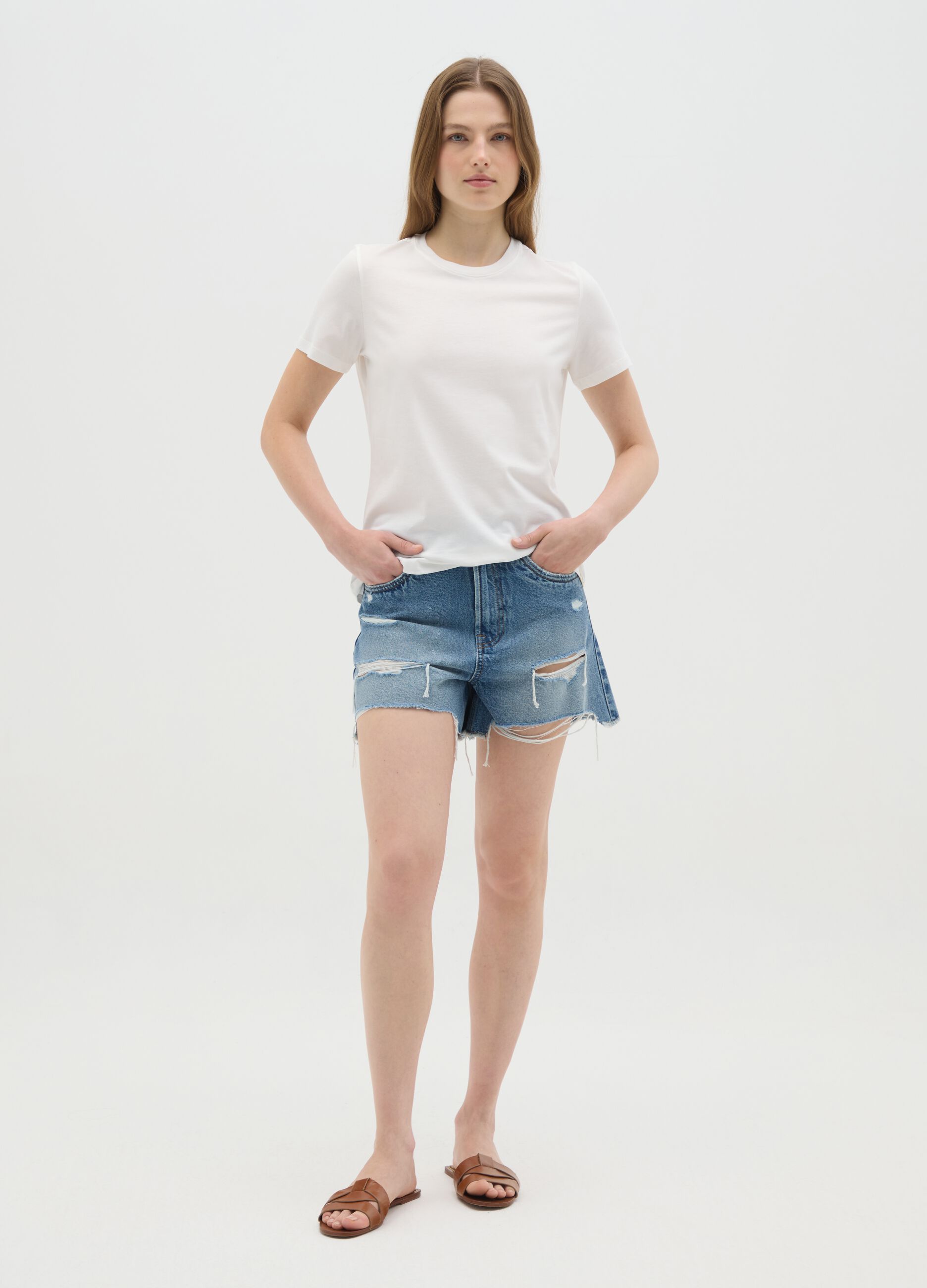 Women’s T-shirt in white 100% cotton with regular fit