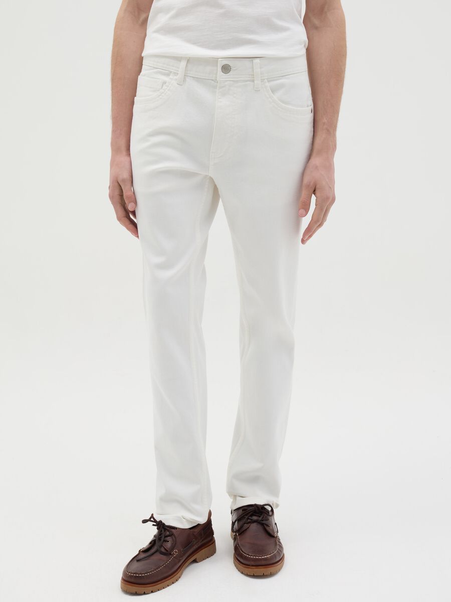Slim-fit jeans with five pockets_1