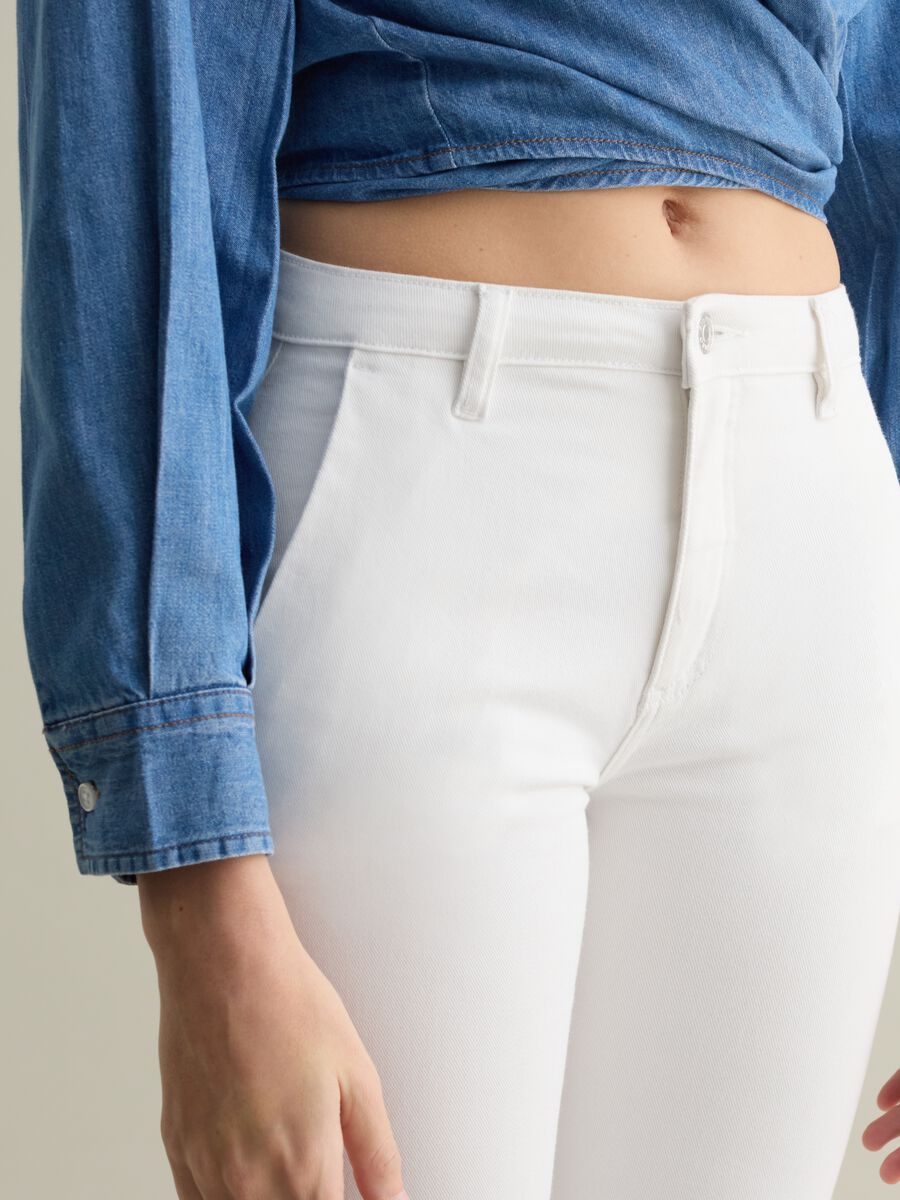 Flare-fit chino trousers in twill_3