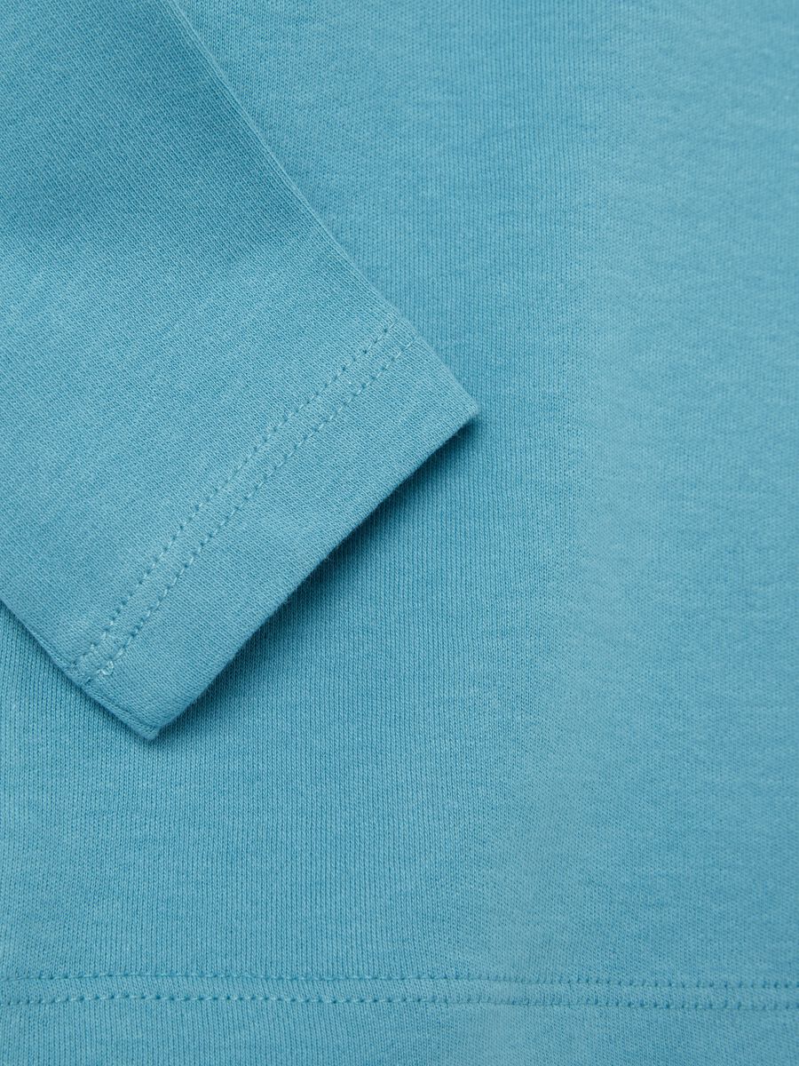 Long-sleeved T-shirt with high neck_2