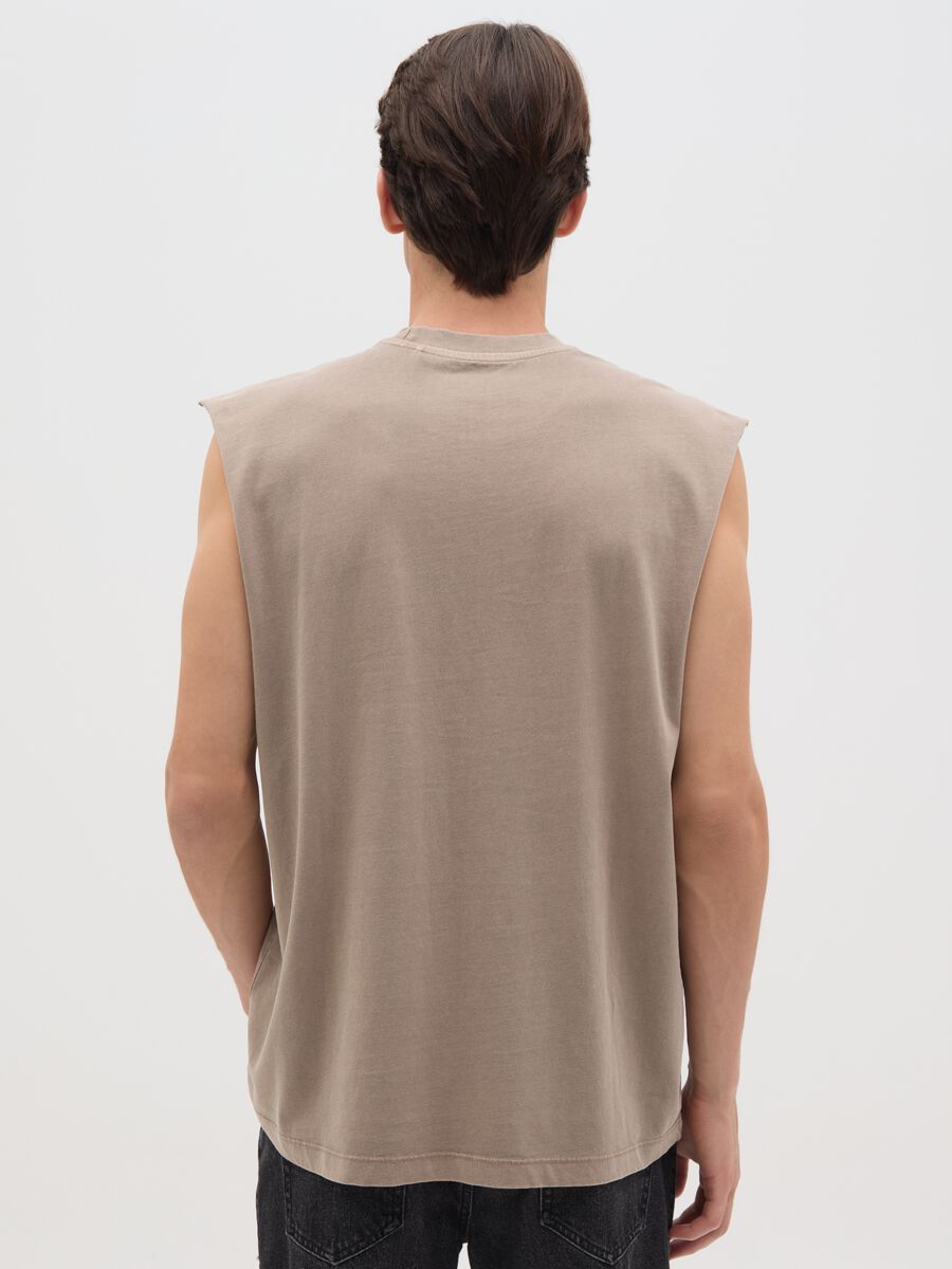 Men's beige pure cotton tank top regular fit_3