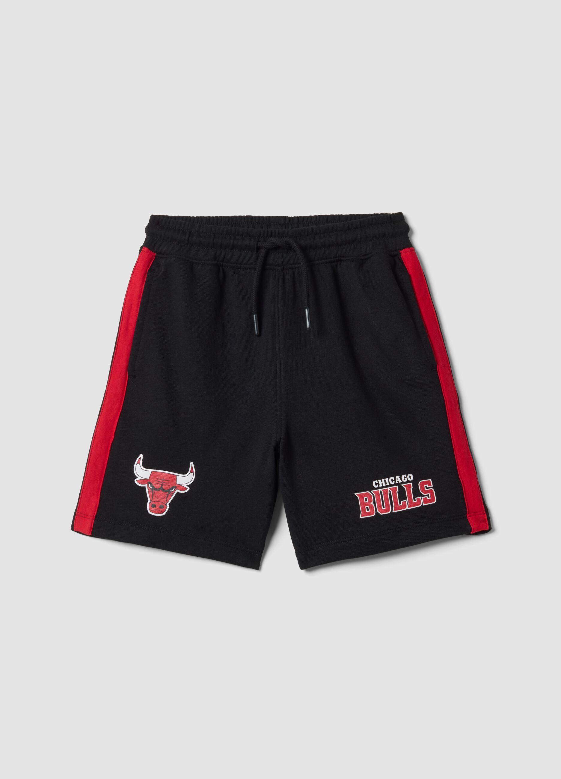 Boys&rsquo; black pure cotton Chicago Bulls print shorts