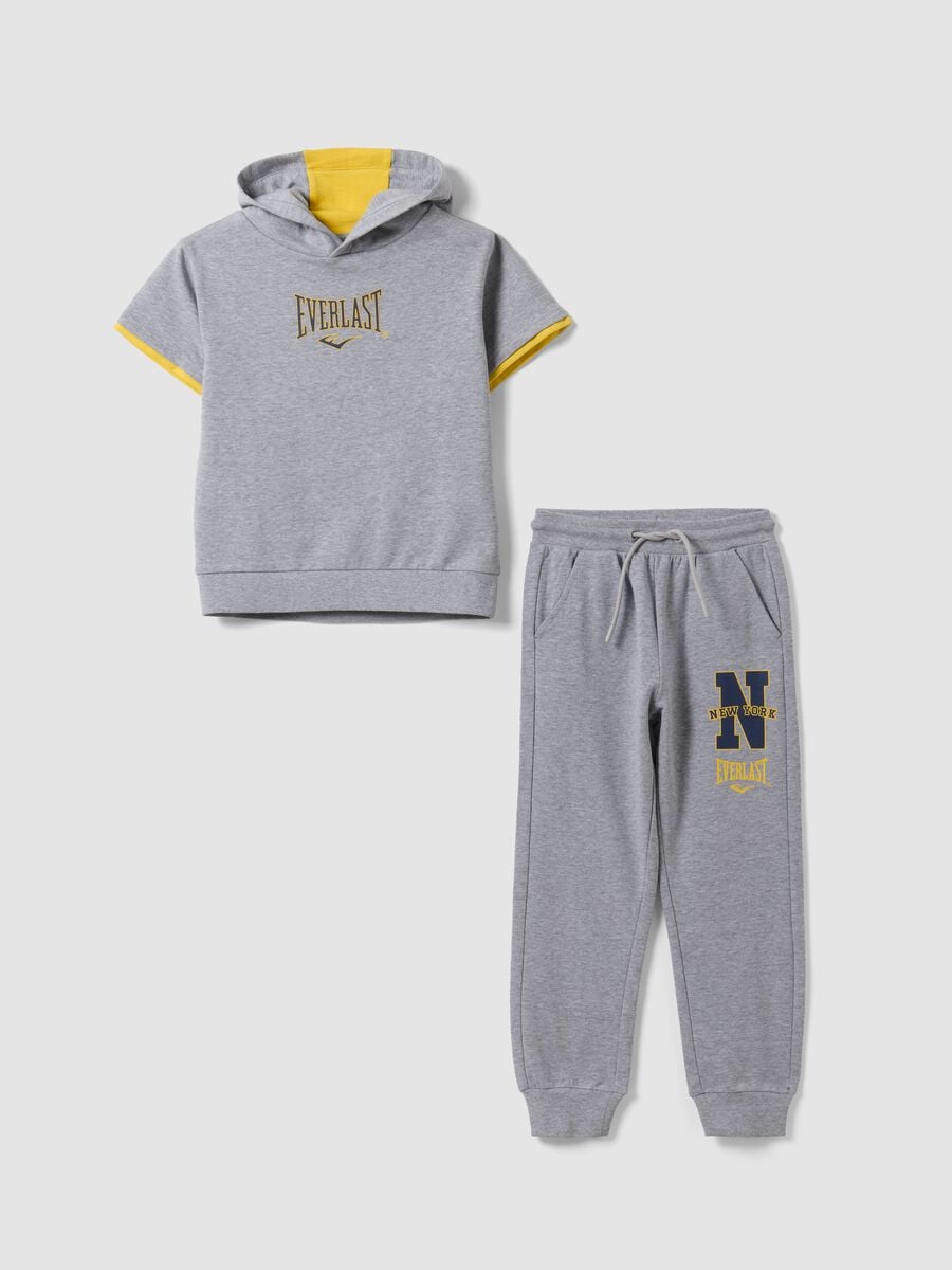Grey pure cotton jogging set with sweatshirt and trousers for boys_0