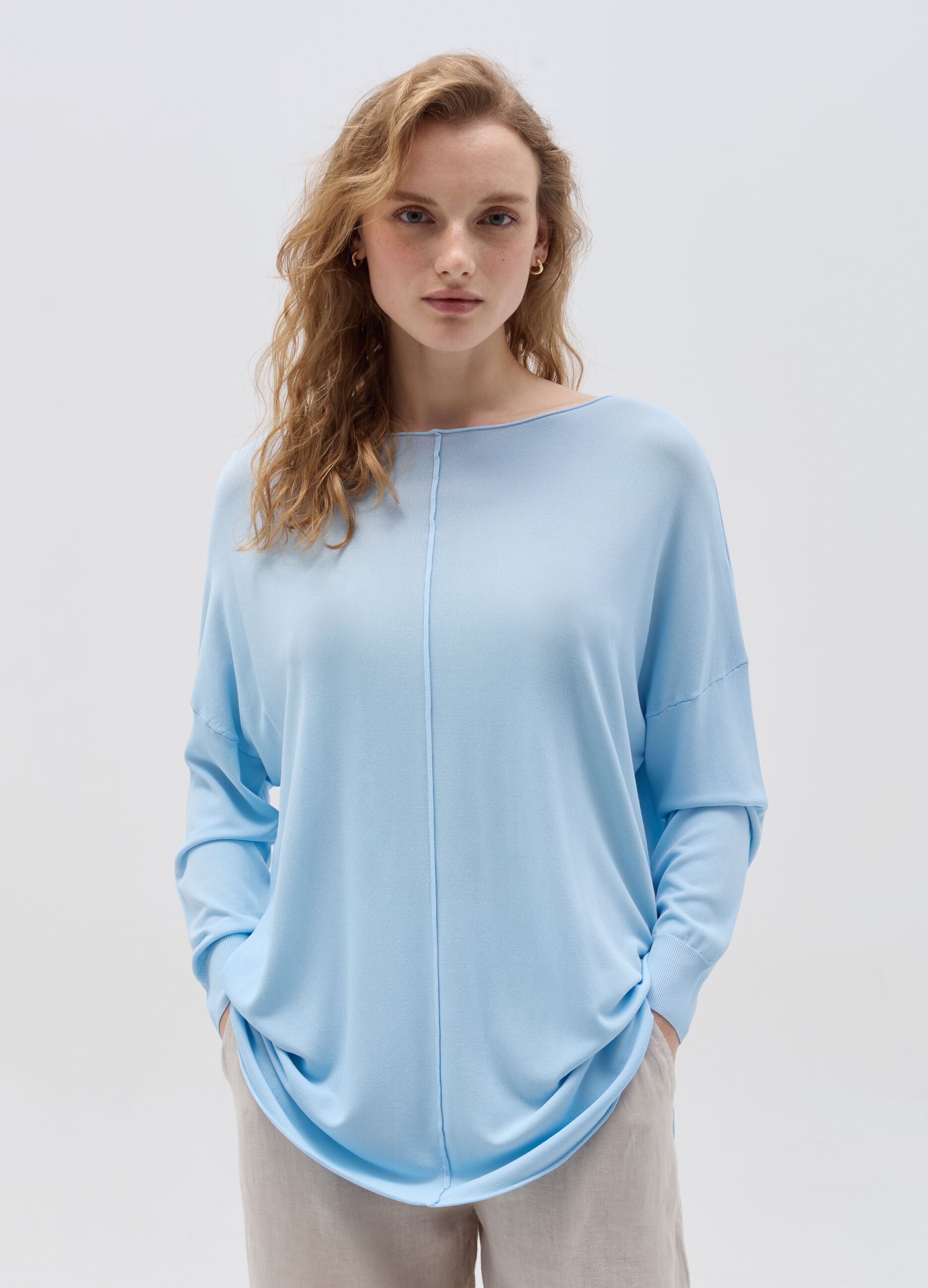 Long oversized top with raised stitching