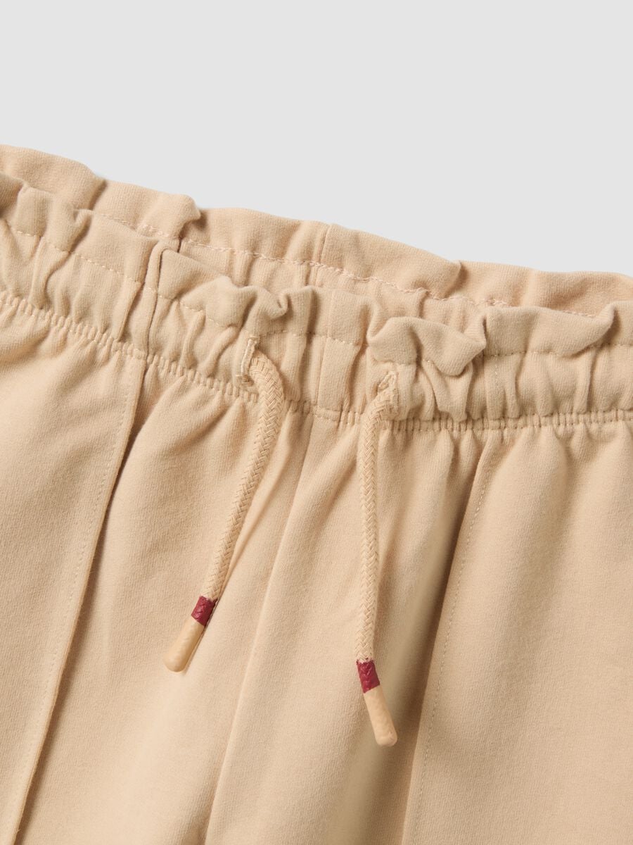 Completo marrone chiaro in cotone elasticizzato con stampa animaletti_2