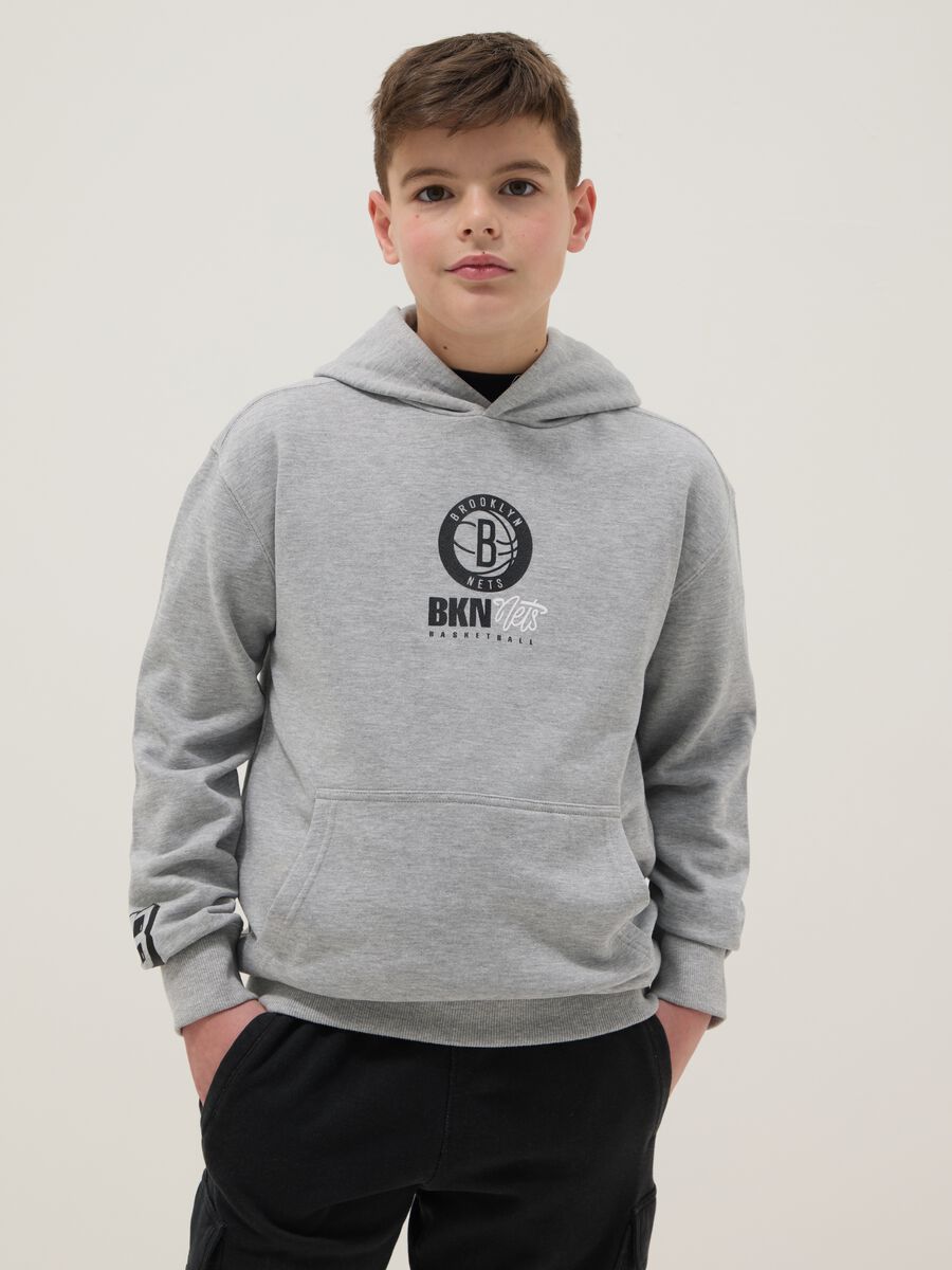 Grey pure cotton children's sweatshirt, regular fit, with Brooklyn Nets logo_0