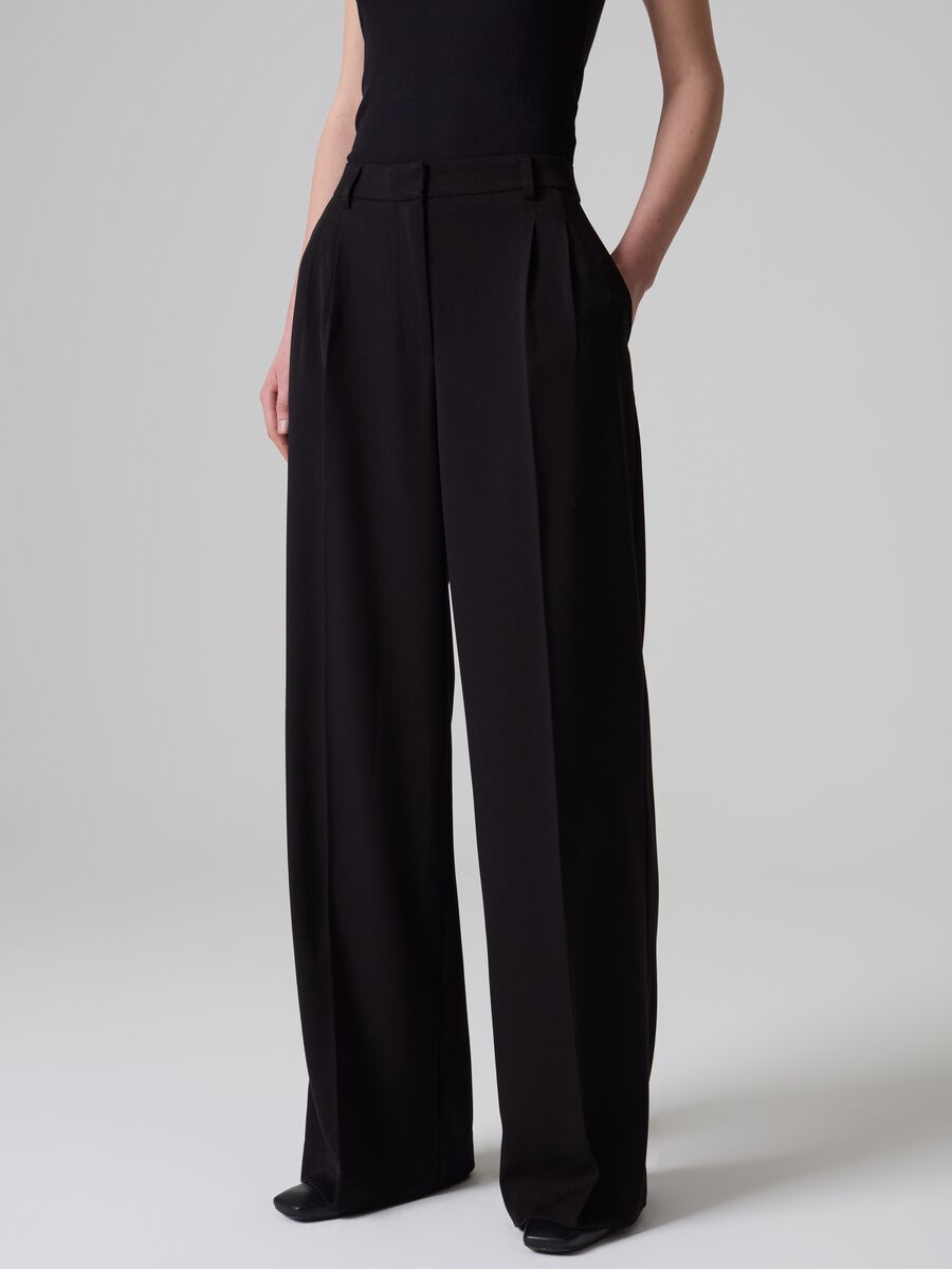 Contemporary wide-leg palazzo trousers_1