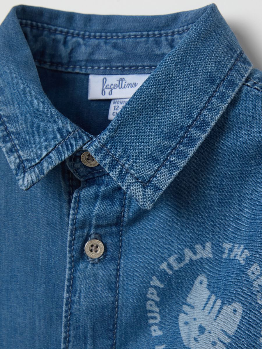 Camicia in denim stampa lettering e tigrotto_3