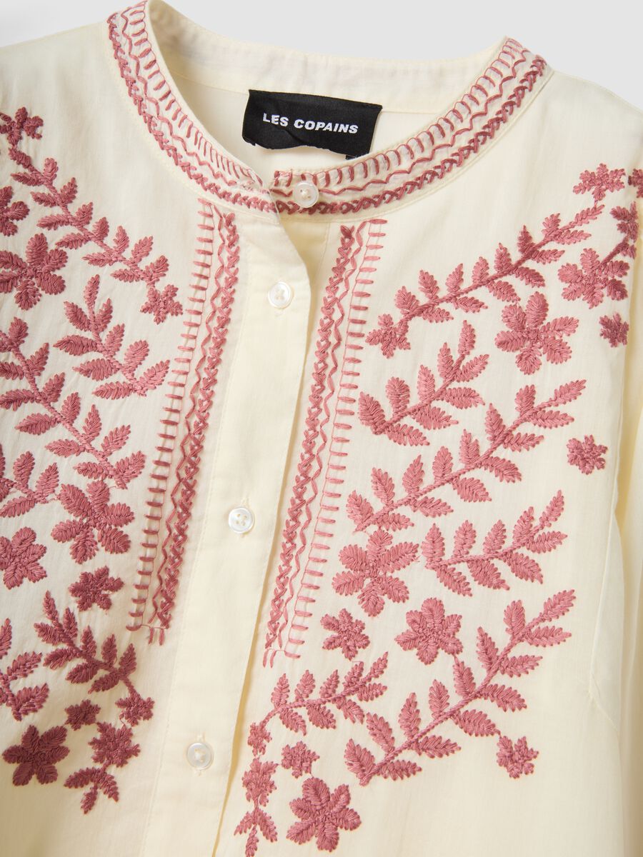 Beige pure cotton shirt with floral embroidery_1