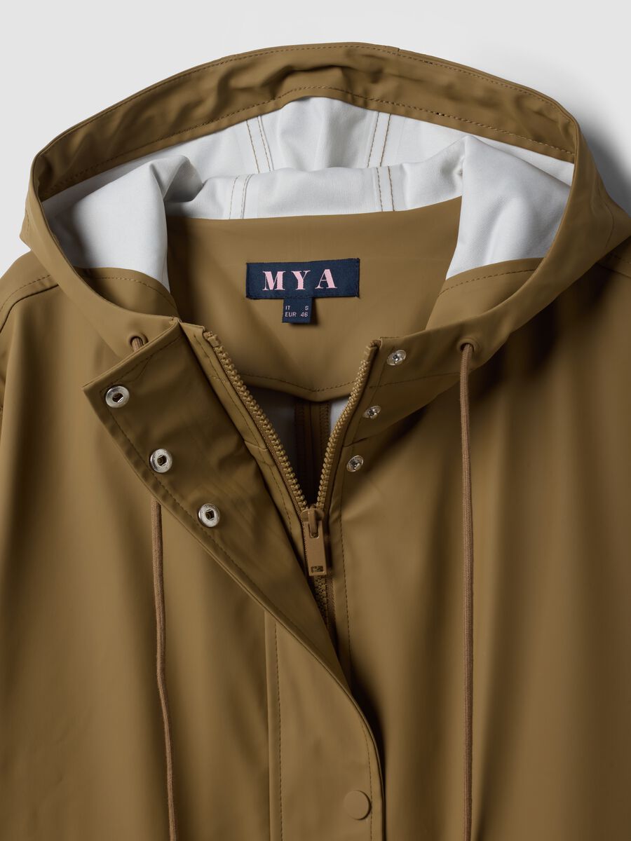 Brown rain jacket with hood, zip and snap-button fastening, regular fit_5