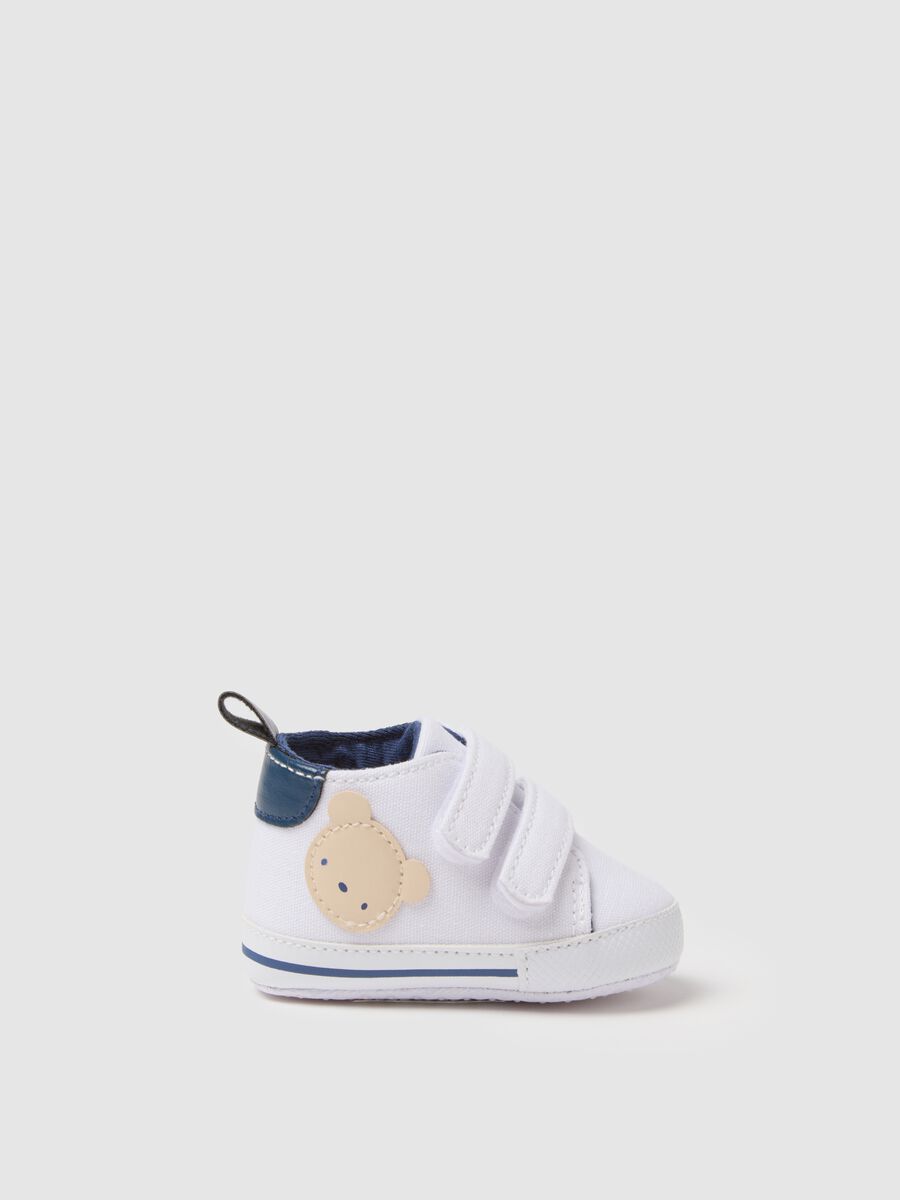 Scarpine bianche da neonato in tela_0