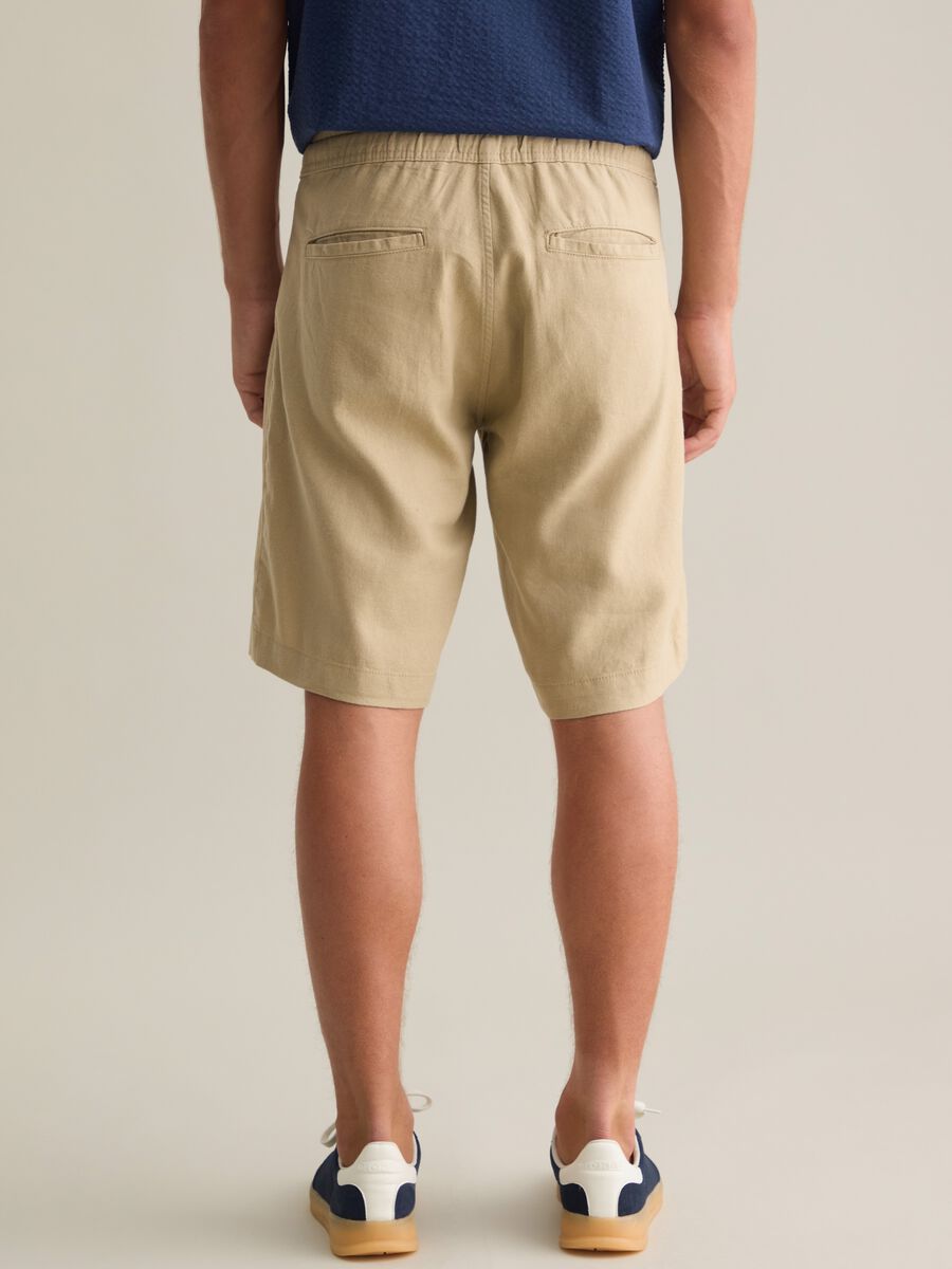 Men's beige cotton blend shorts regular fit_2