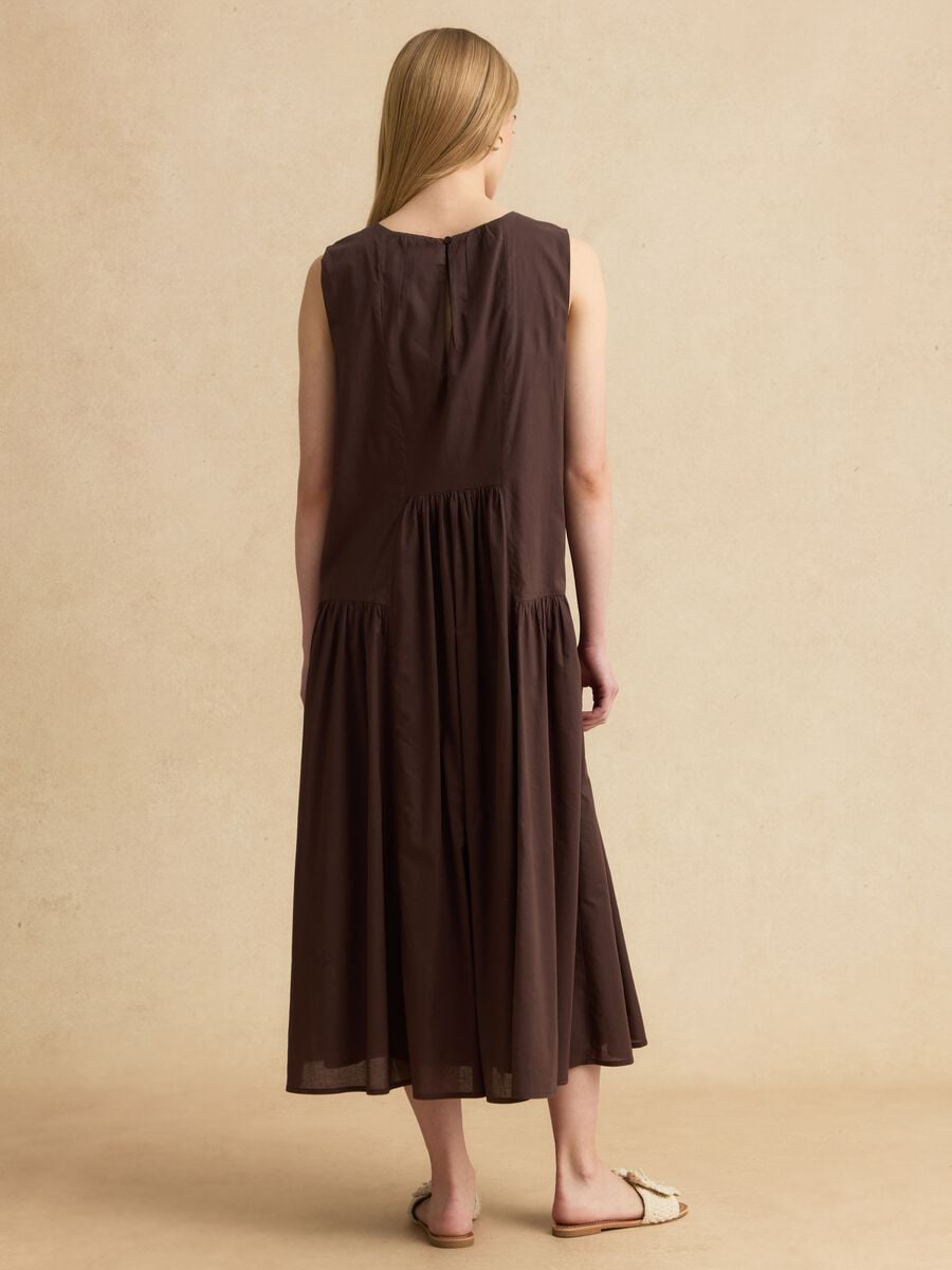 Abito midi marrone in puro cotone regular fit con arricciature_3
