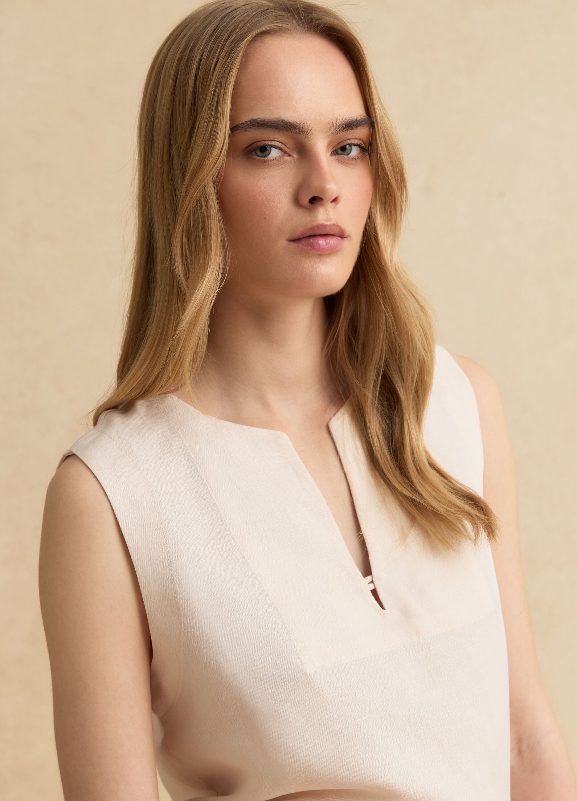 Beige linen-viscose blend top with oversized fit