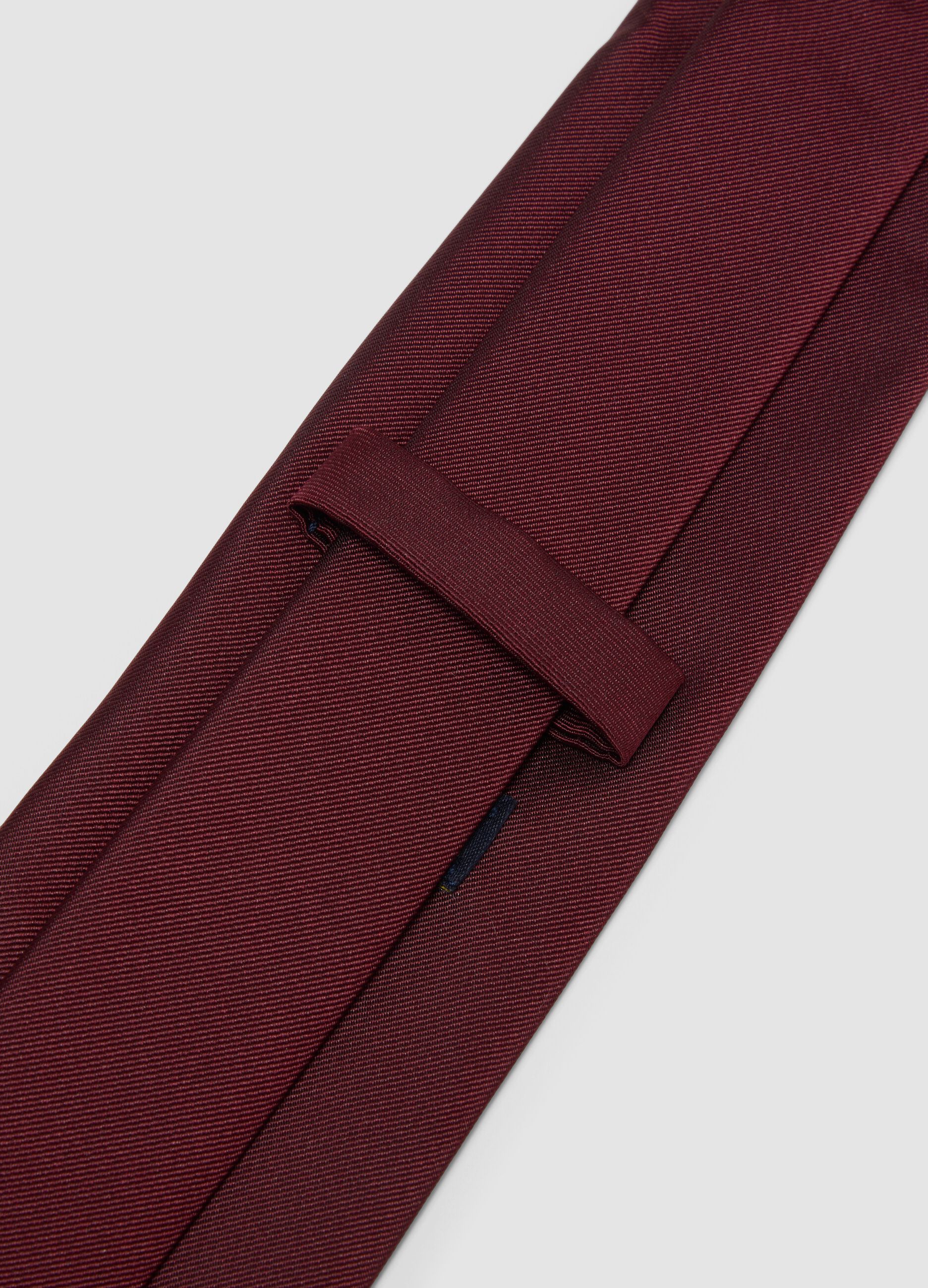 Red tie, 7.5 cm blade