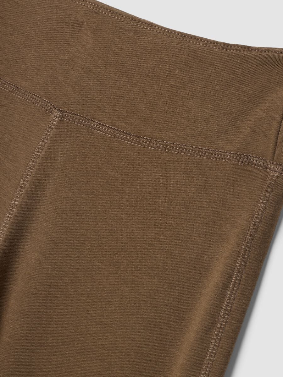 Leggings marroni flare fit in viscosa jersey elasticizzata_1