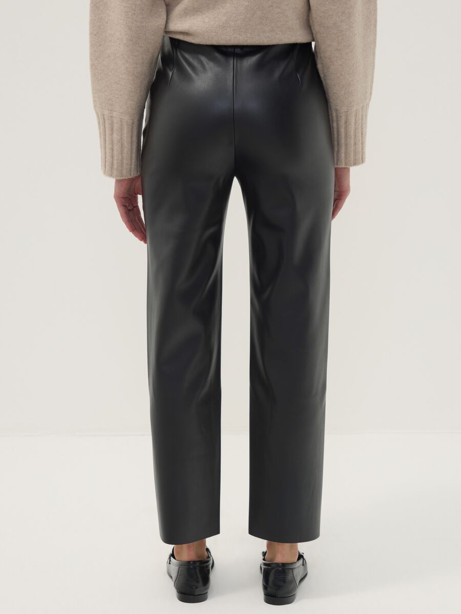 Leggings neri slim fit con vita regular ed elastico_3