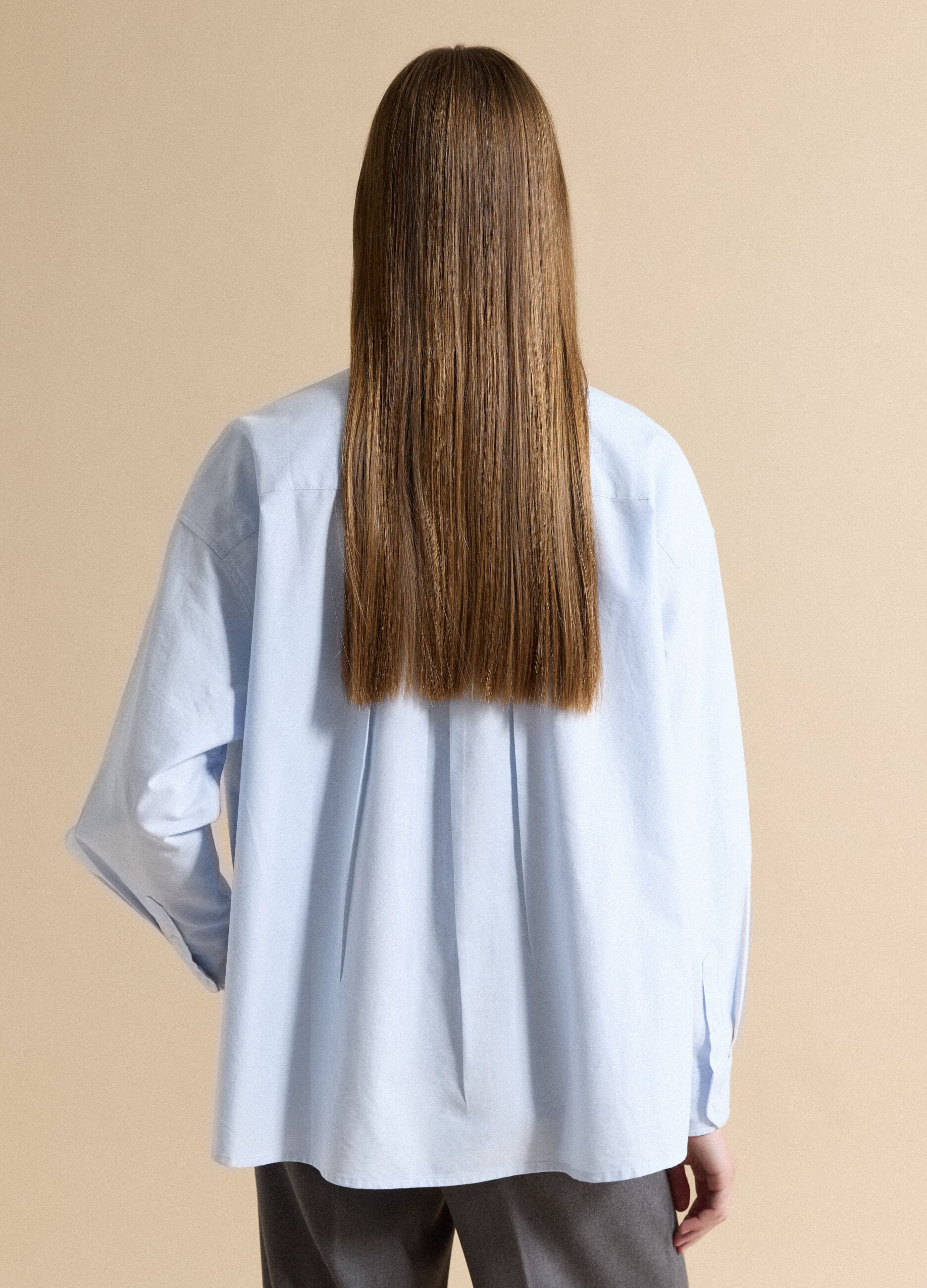 Light blue pure cotton shirt with classic collar, regular fit