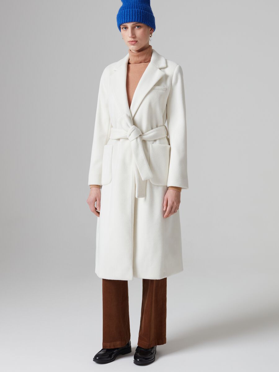 Cappotto in panno con cintura_0