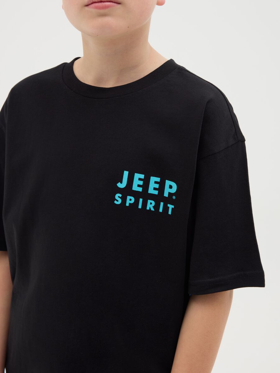 T-shirt in cotone con stampa logo e fuoristrada_1