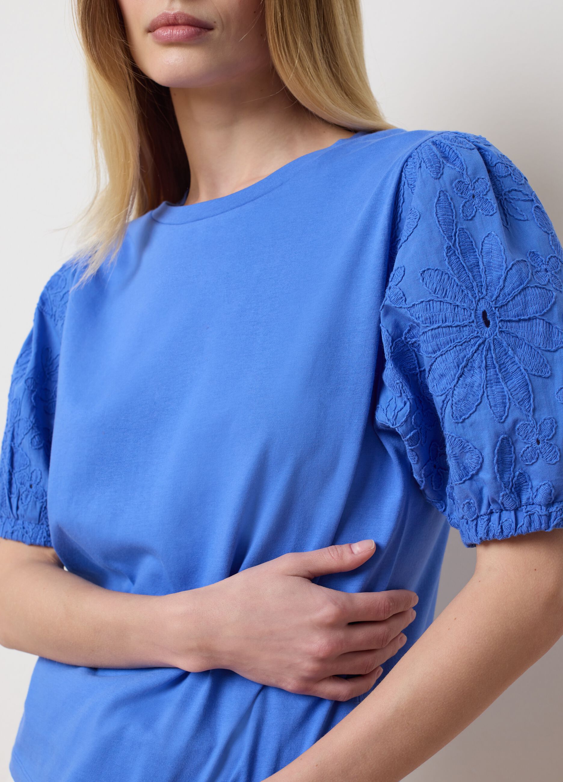 Short Sleeve Blue T-shirt with Embroidered Details
